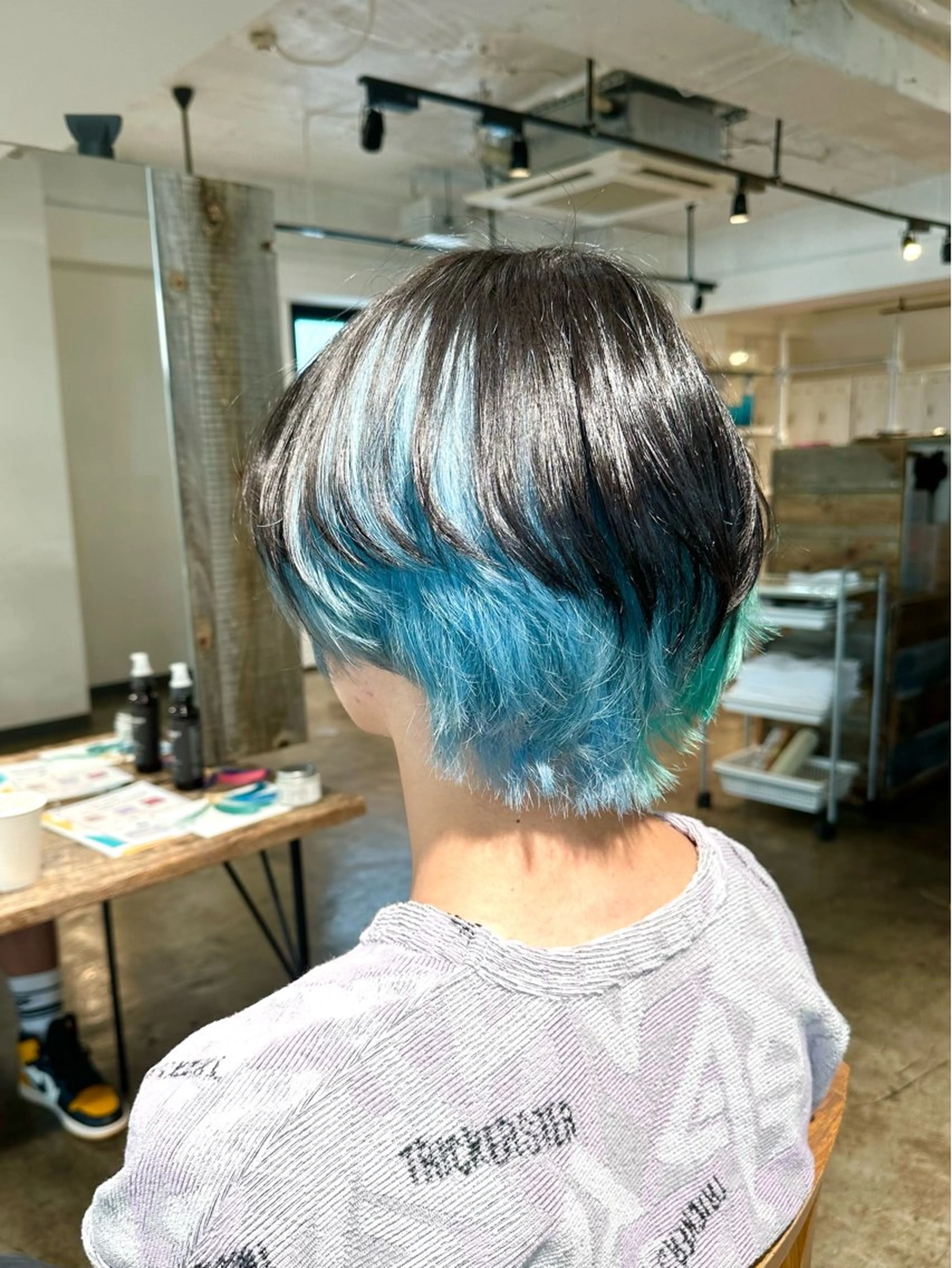 カラー メンズ メンズブリーチ メンズハイトーン メンズパーマ ブリーチ ブルーカラー カット ヘアカラー トリートメント 骨格補正施術/メンズ 専門美容師/YUYAのヘアスタイル