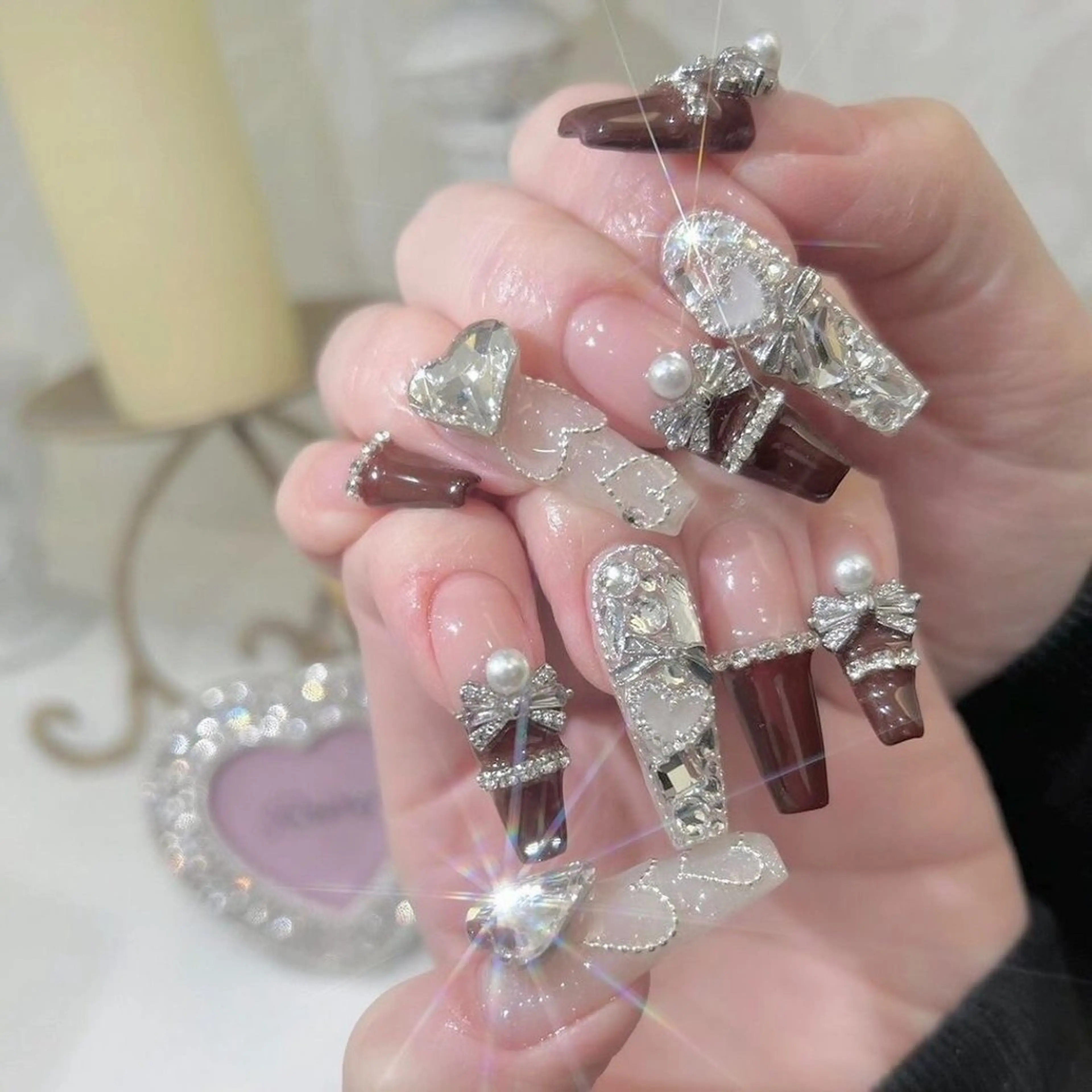 ネイル グラデーション ラメ(グリッター) マグネットネイル ミラーネイル ニュアンスネイル ハンドネイル Lumi de nailsのネイルデザイン