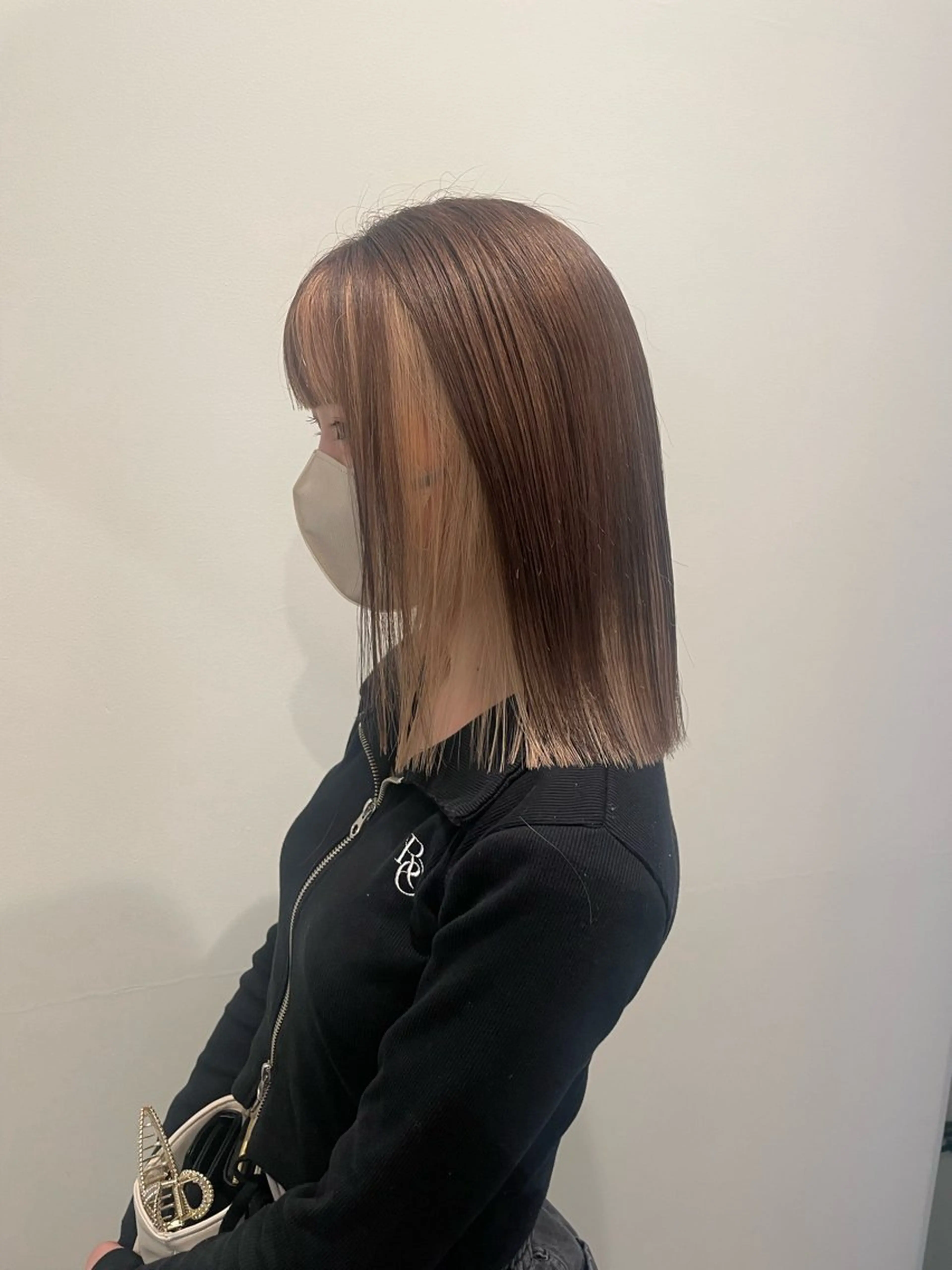 セミロング カラー イヤリングカラー カット ヘアカラー トリートメント 渋谷 留菜のヘアスタイル