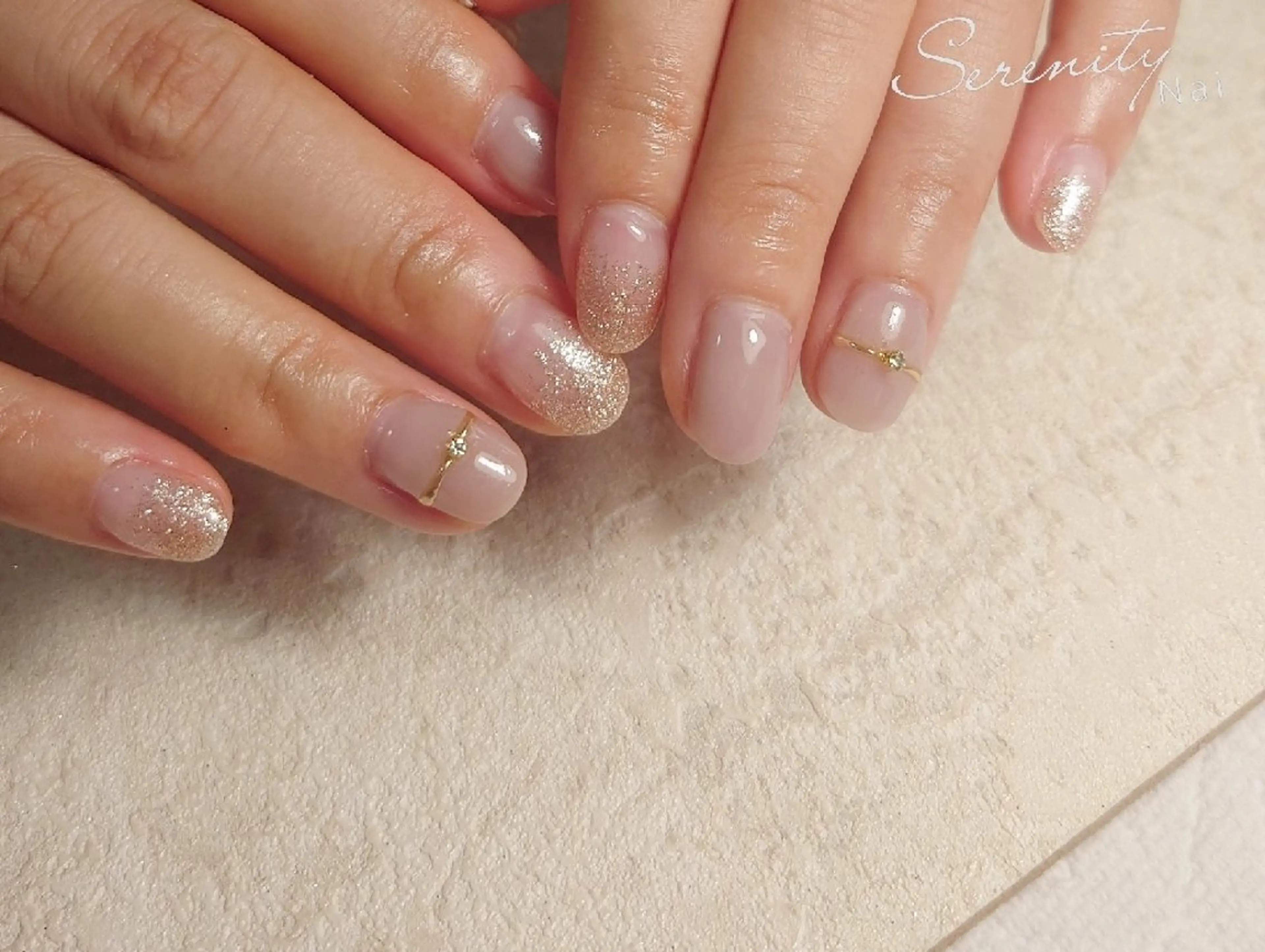 ネイル ラメ(グリッター) ピンク nail  serenityのネイルデザイン