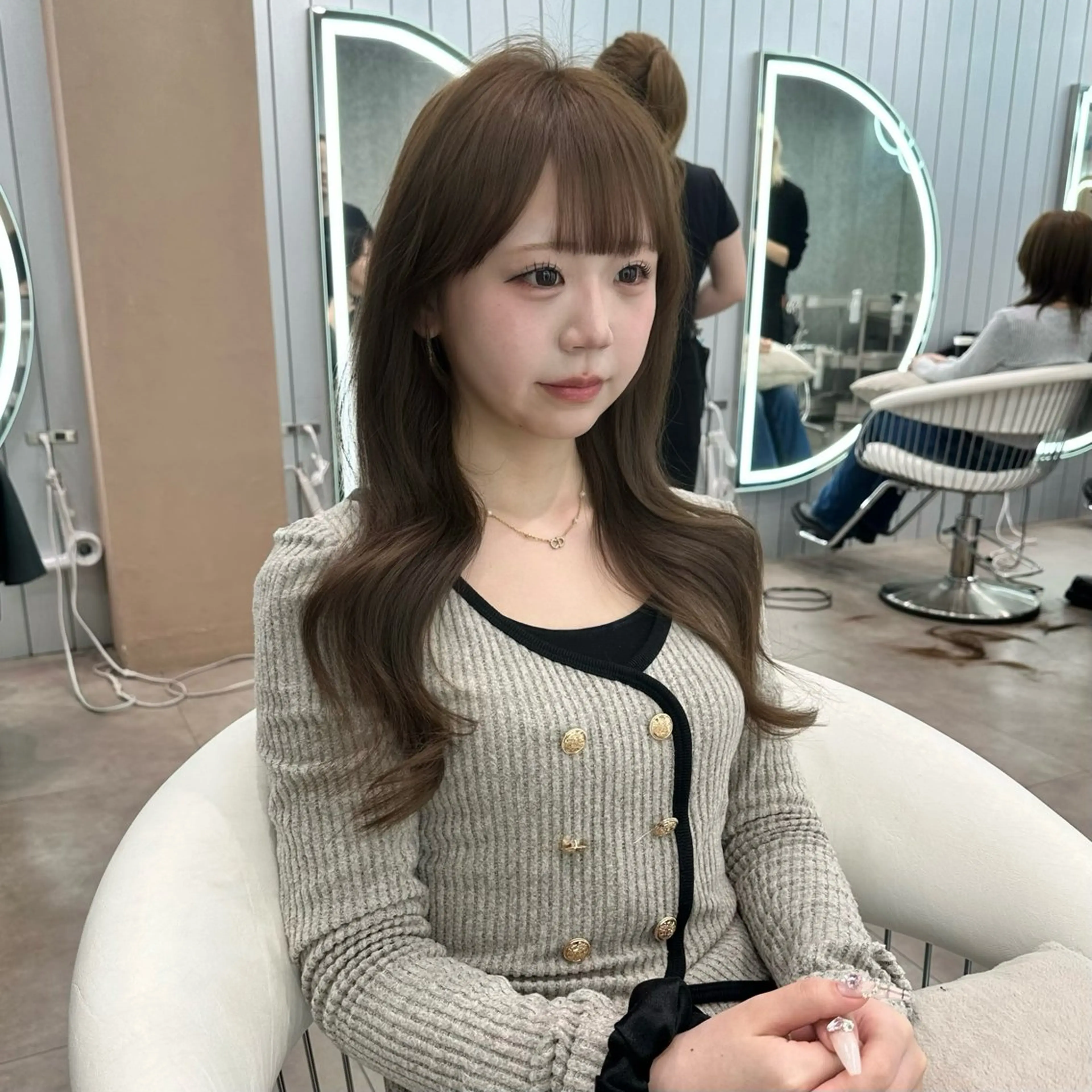 セミロング カラー ヘアアレンジ カット ヘアカラー トリートメント ブリーチなしW🎀 髪質改善／はのんのヘアスタイル