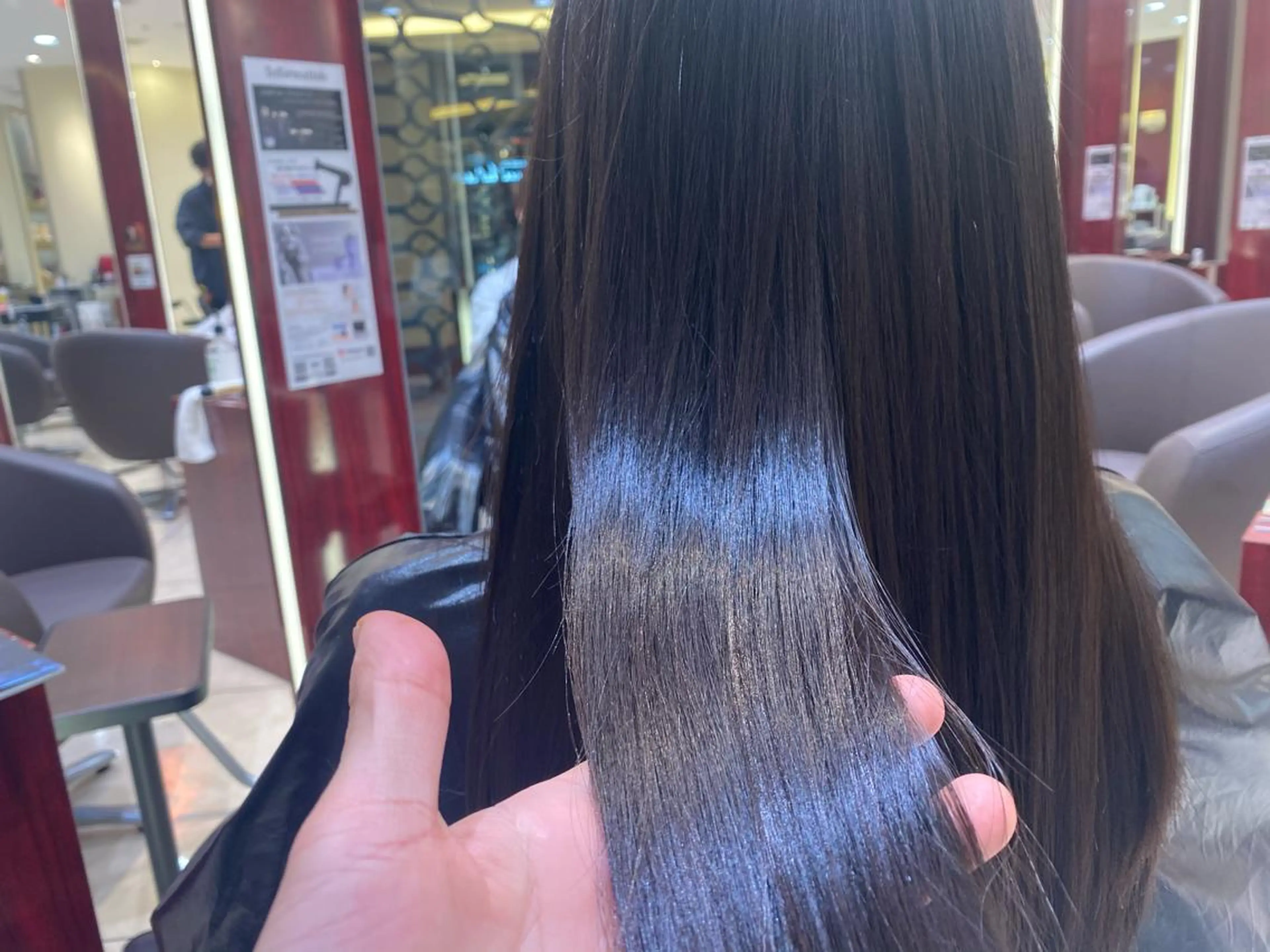 ロング ili 梅田のヘアスタイル