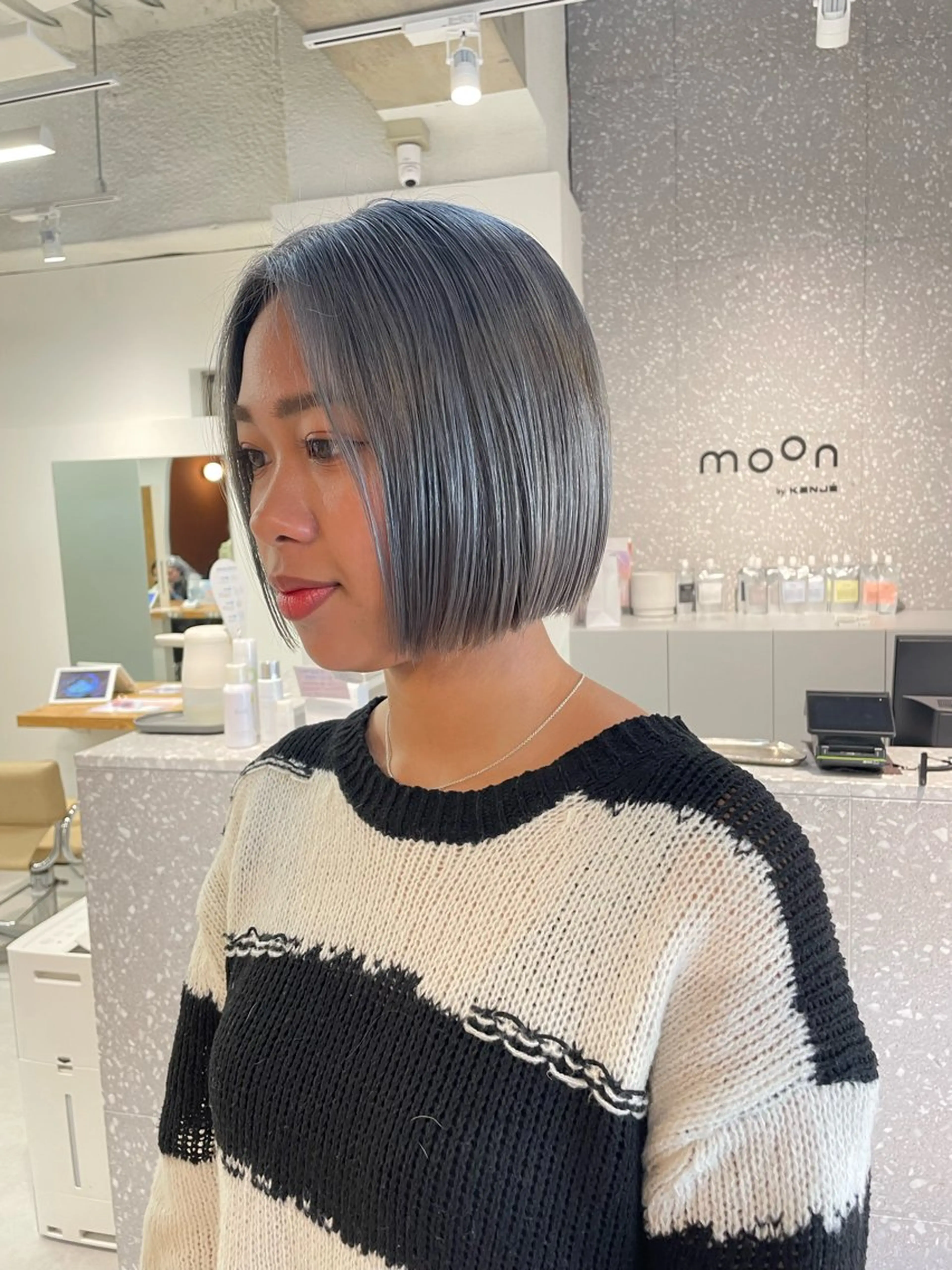 ショート カラー アディクシーカラー ブリーチ ケアブリーチ スズキ シオリのヘアスタイル