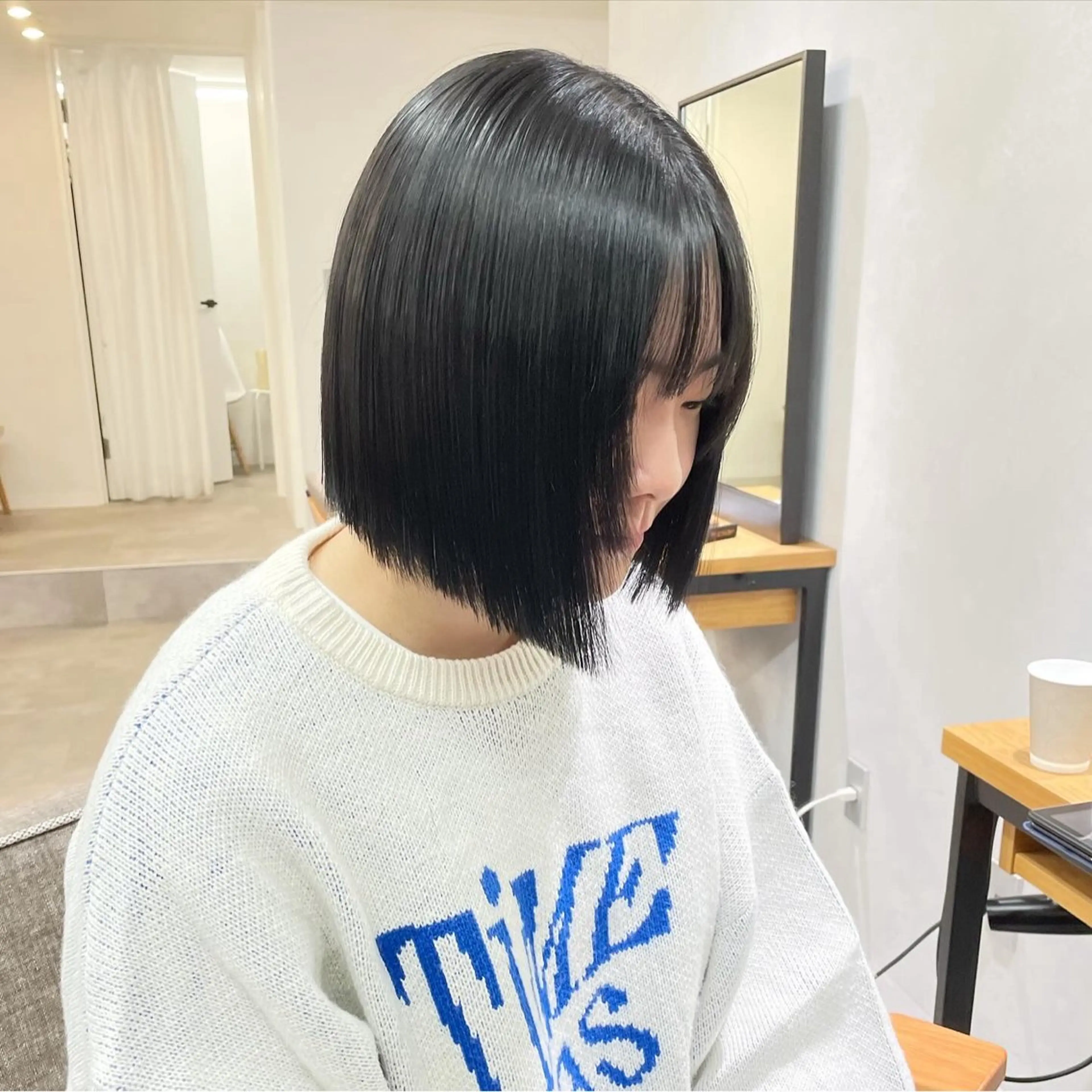 ショート カラー カット ヘアカラー トリートメント 🫧透明感カラー/ ボブ/小笠原汐海🪽のヘアスタイル