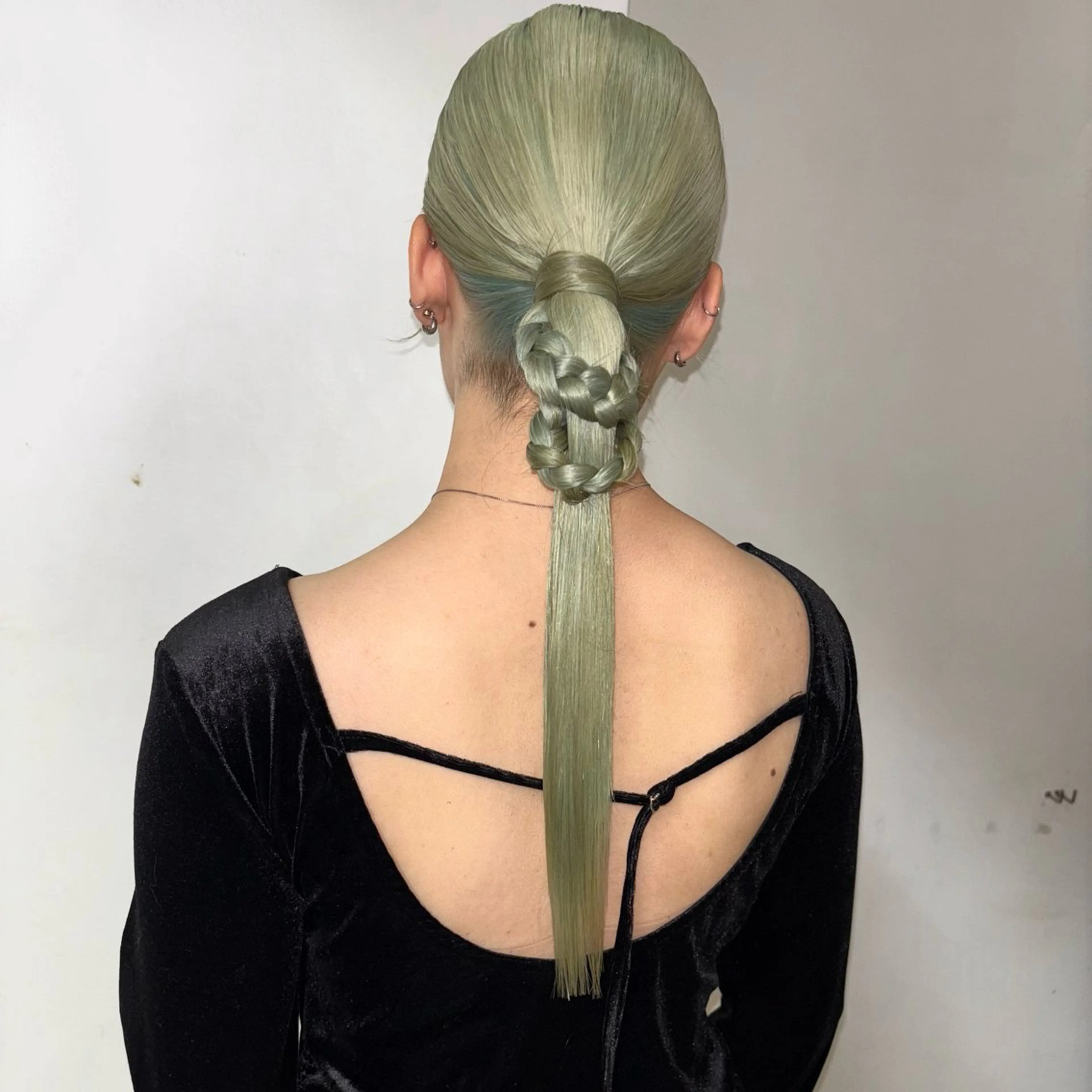 ロング カラー ヘアアレンジ ヘアセット Rena✴︎トレンド ×スタンダードMIXのヘアスタイル