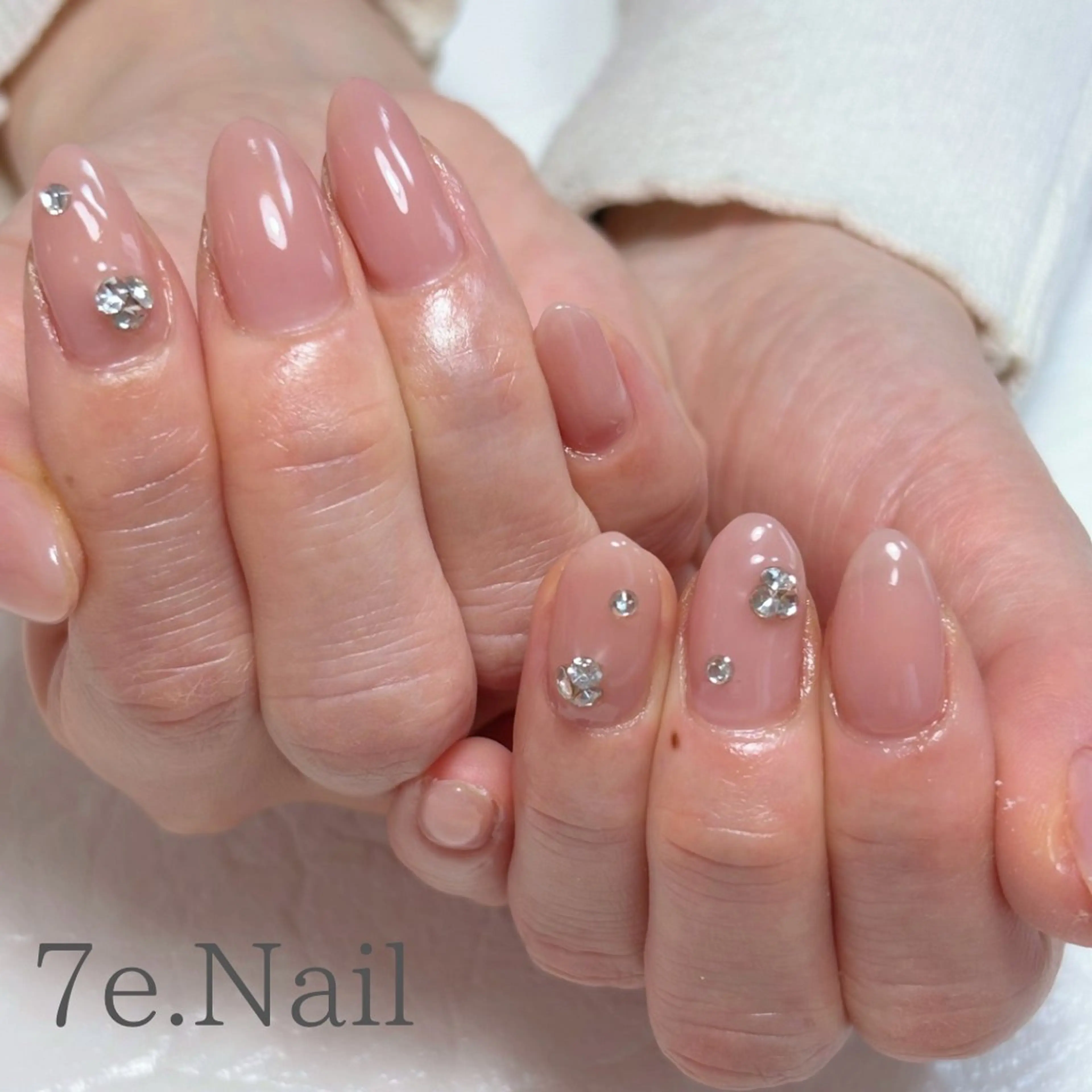 ネイル 7e. Nailのネイルデザイン