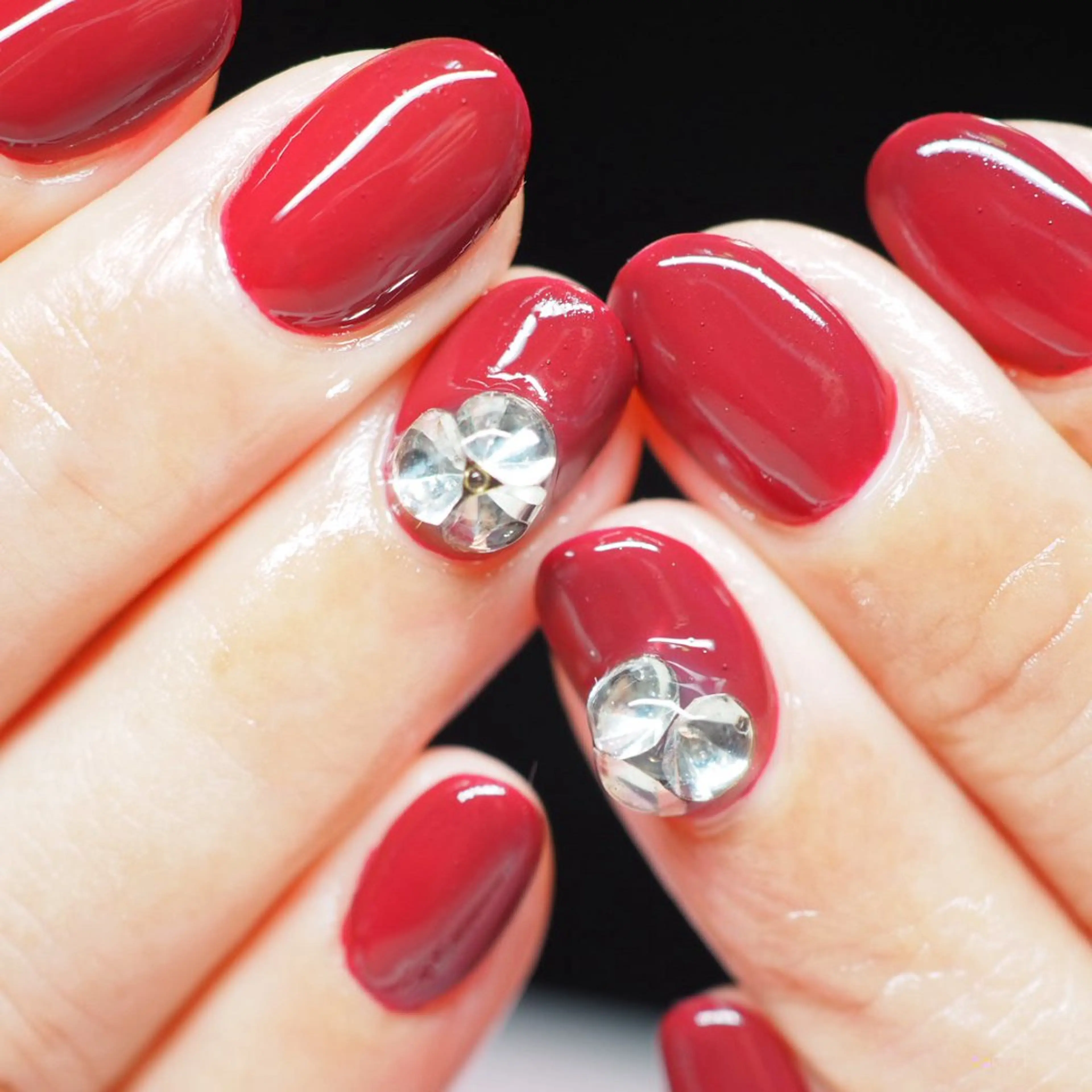 ネイル ハンドネイル 深爪を断らない スカルプ高評価店のネイルデザイン