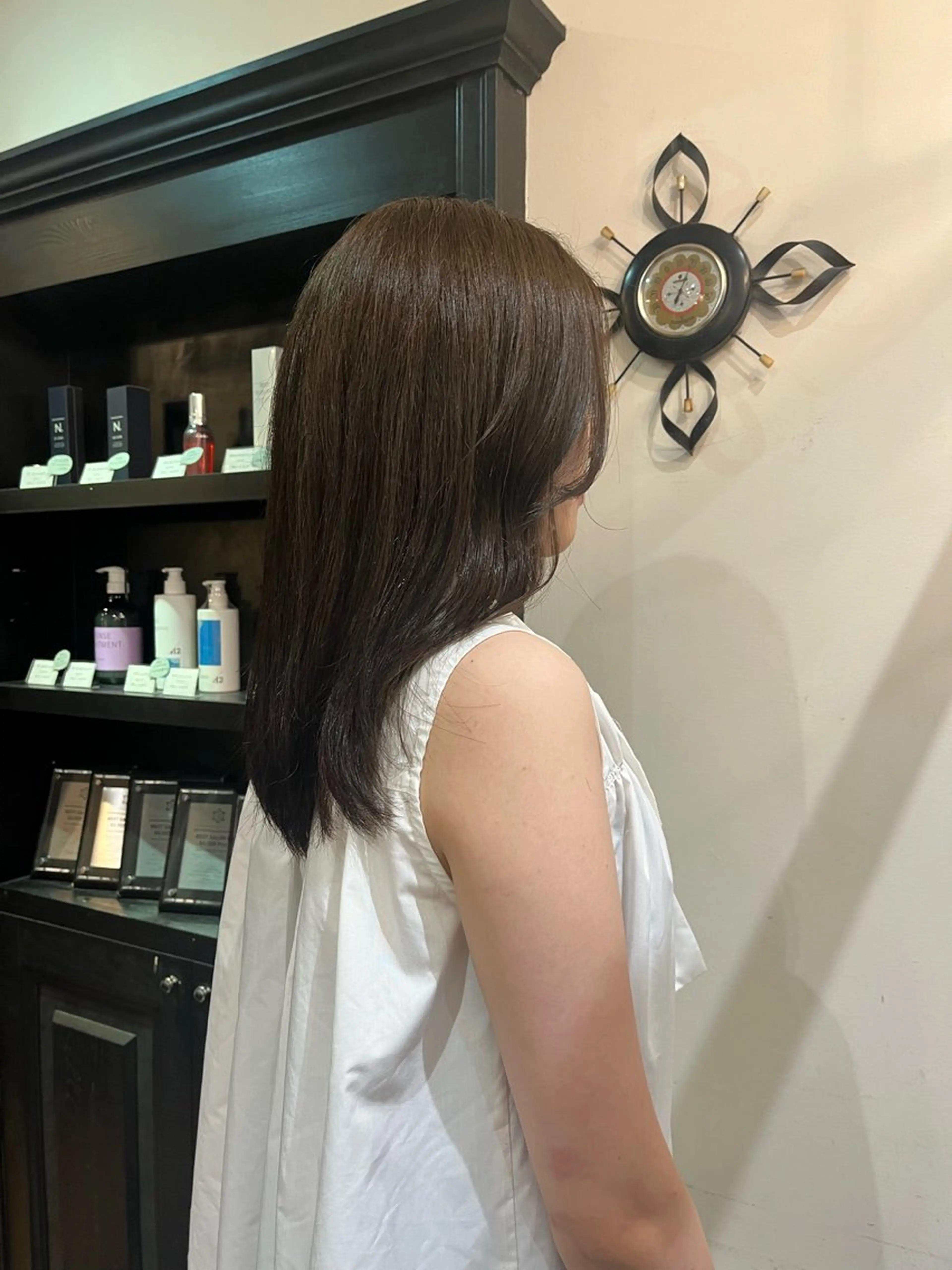 カラー オリーブカラー 竹内 穂乃佳のヘアスタイル