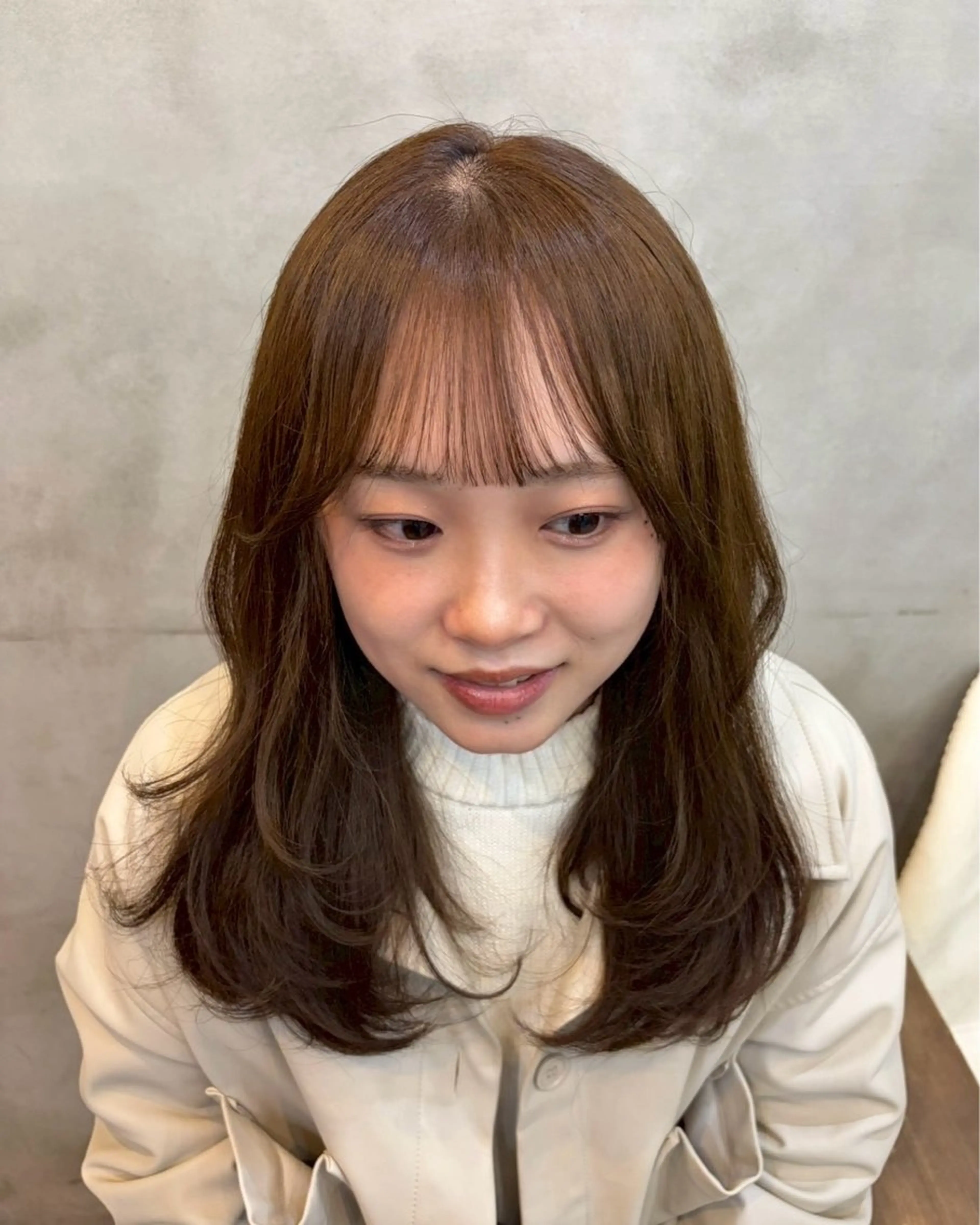 セミロング カット 【ピンク/韓国ヘア/ ヘアセット】亜海のヘアスタイル