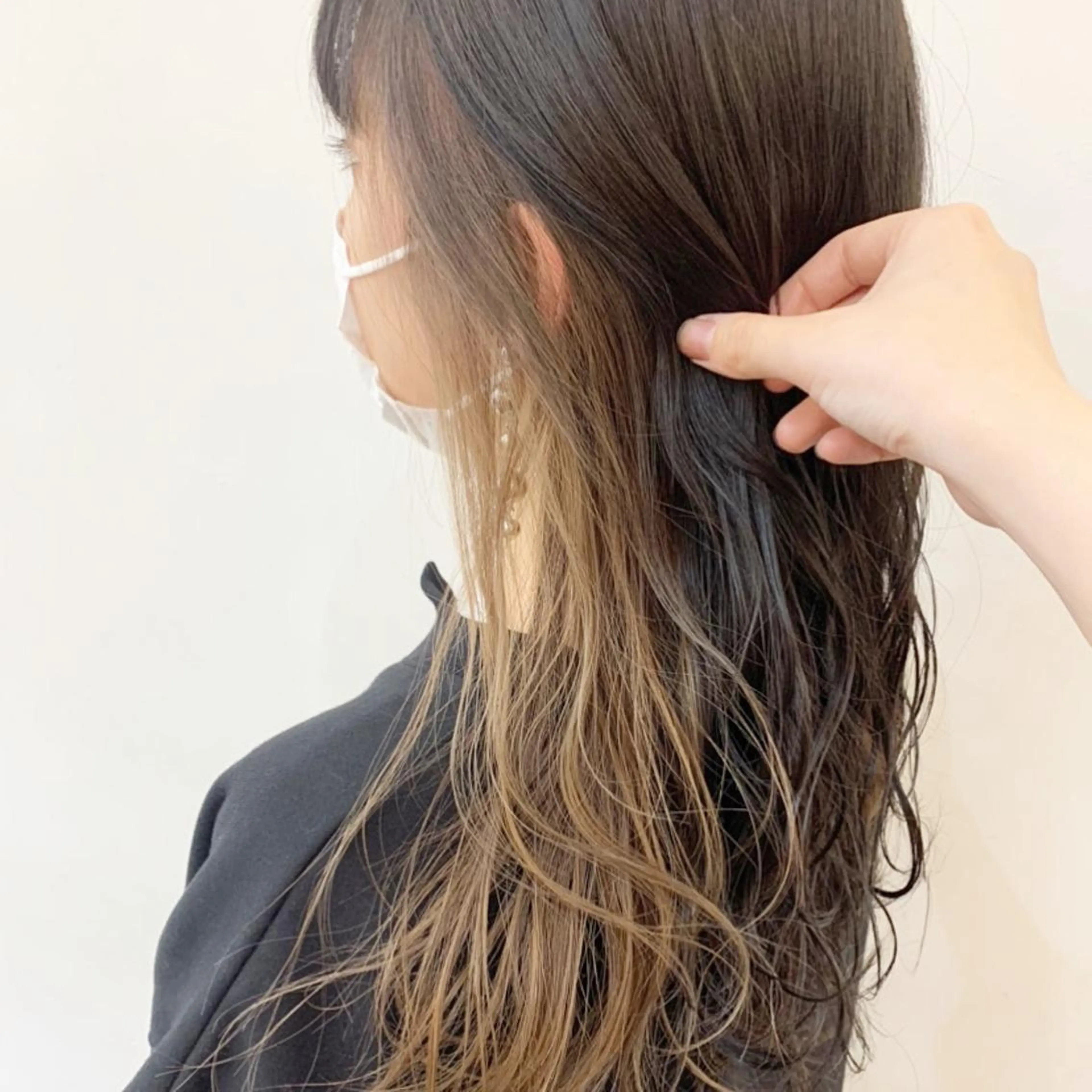 ロング カラー ブリーチ beauty   beast 西新店のヘアスタイル