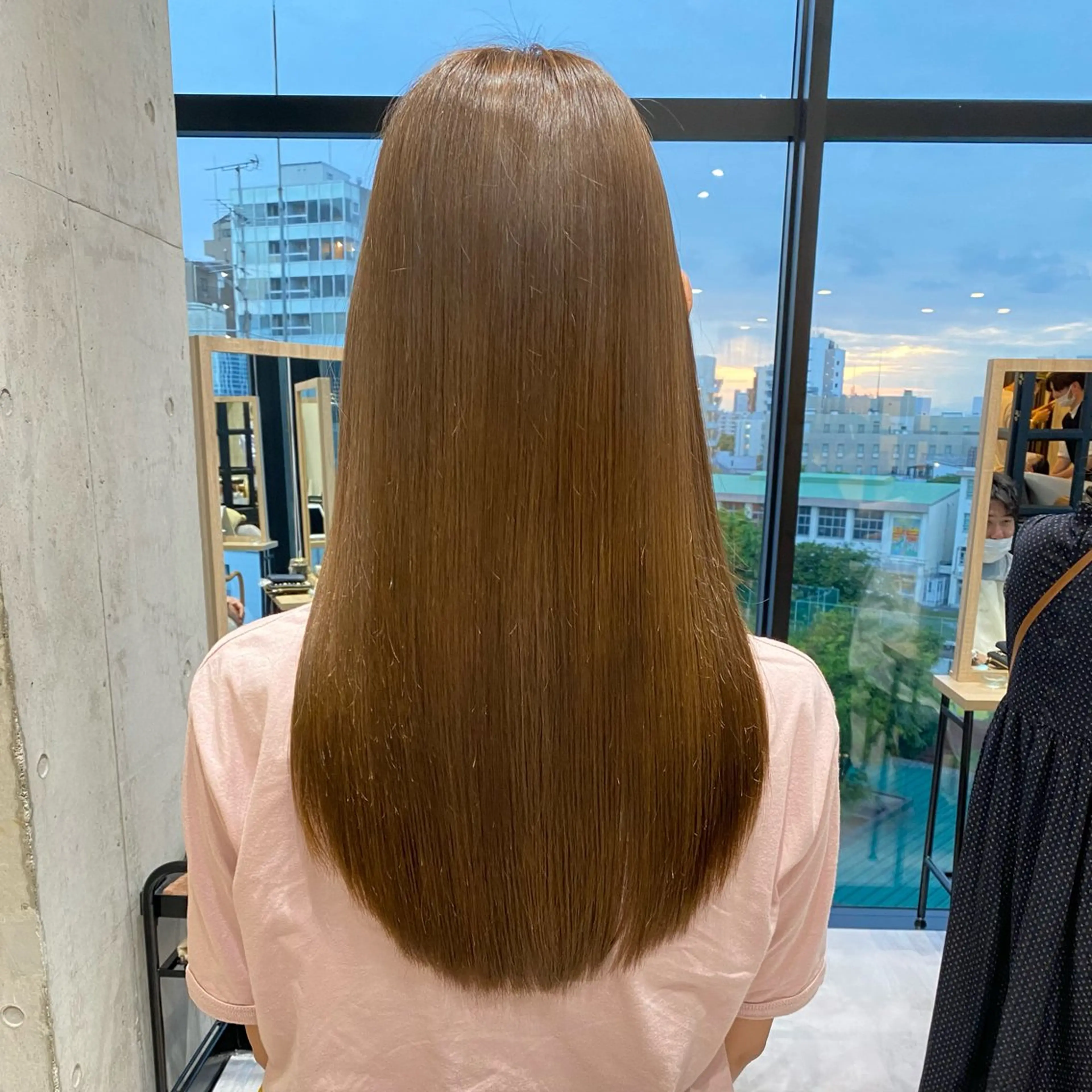 ロング ハイライト 髪質改善 レイヤーカット ショート職人 美容師【KENTA】のヘアスタイル