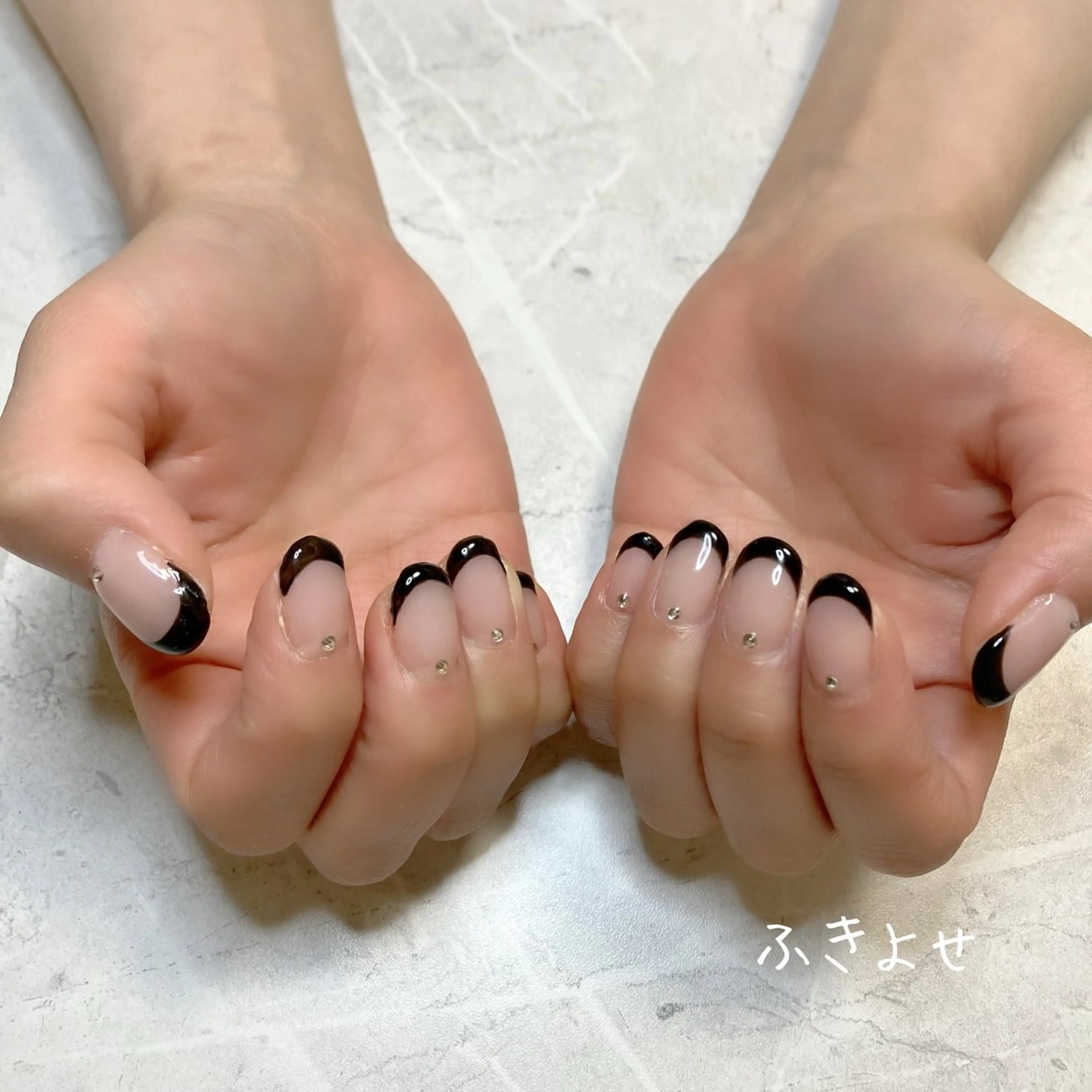 ネイル フレンチネイル シンプルネイル ストーンネイル ハンドネイル ネイルサロン ふきよせのネイルデザイン