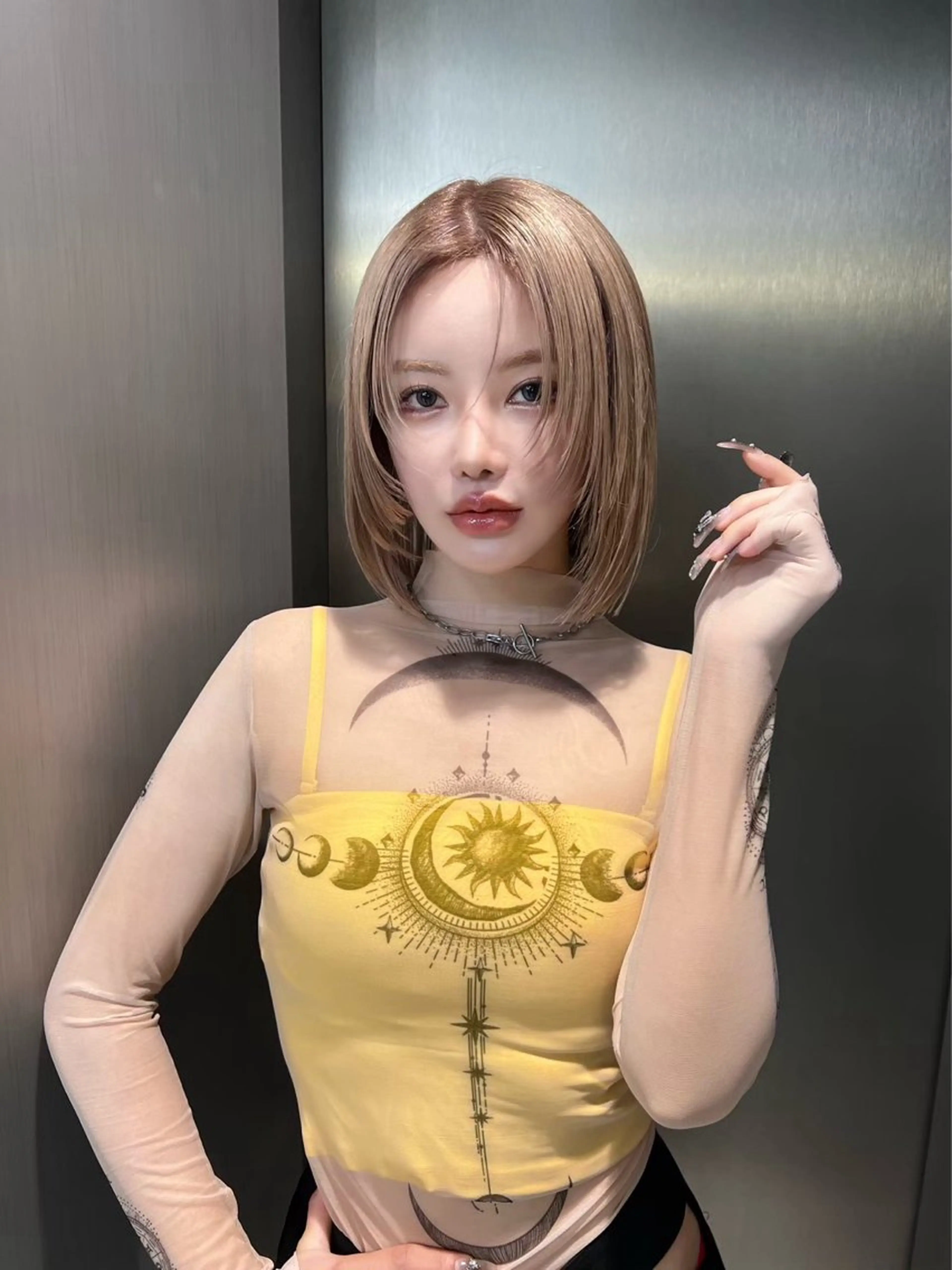 ミディアム ヘアカラー トリートメント KIRYU SARAのヘアスタイル