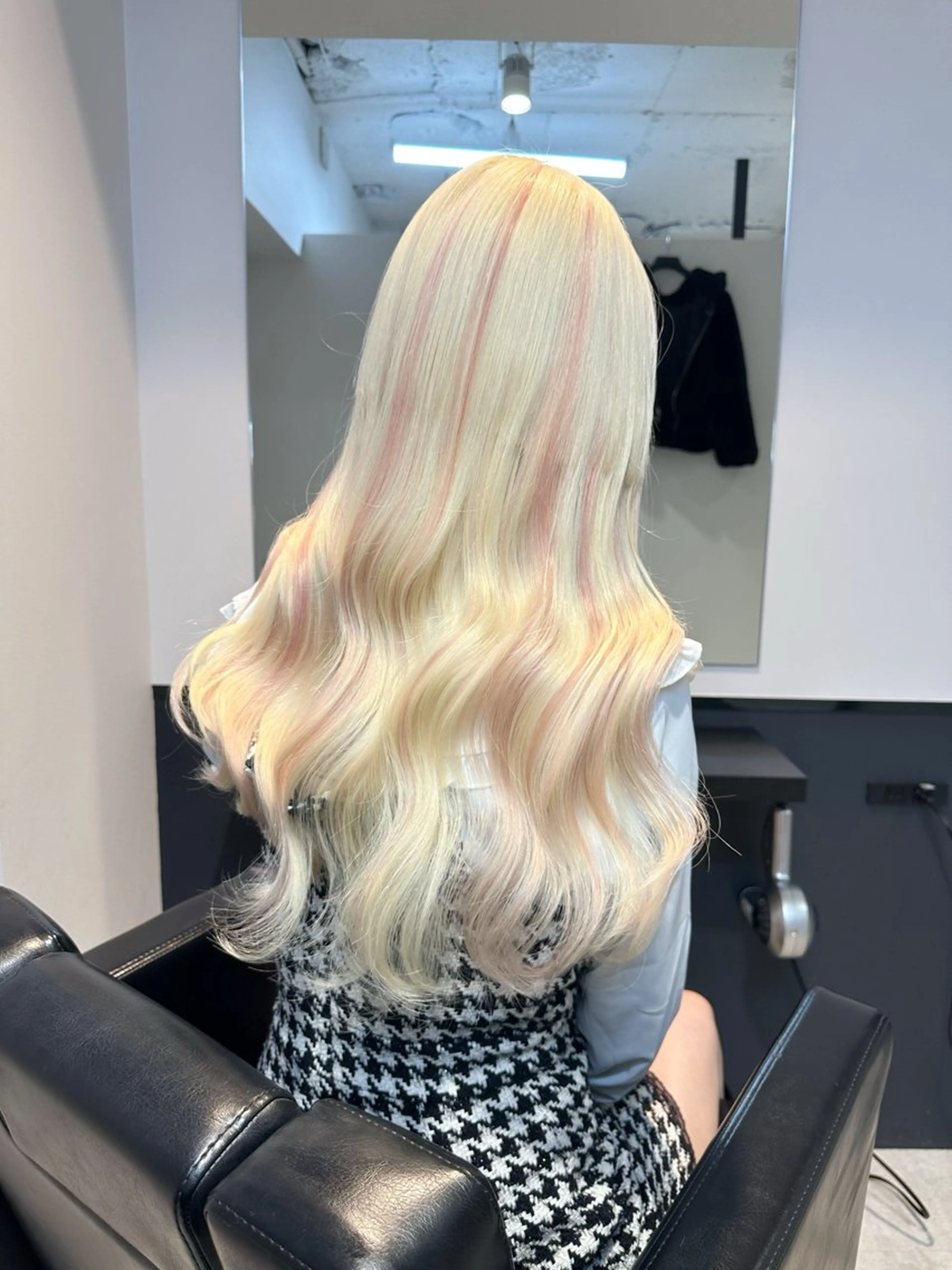 ロング カラー ヘアカラー エクステ エフェクトブリーチ 🌟前澤啓太朗のヘアスタイル