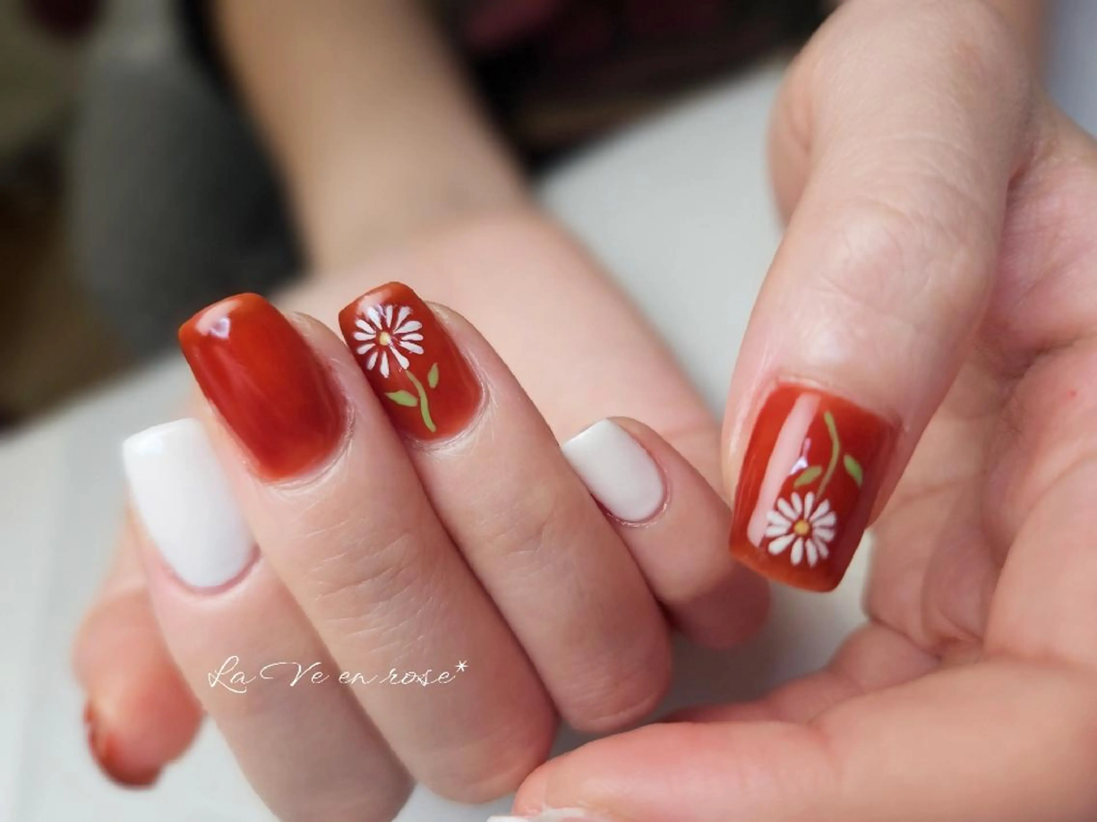 ネイル 持ち込み ラヴィアン ローズのネイルデザイン