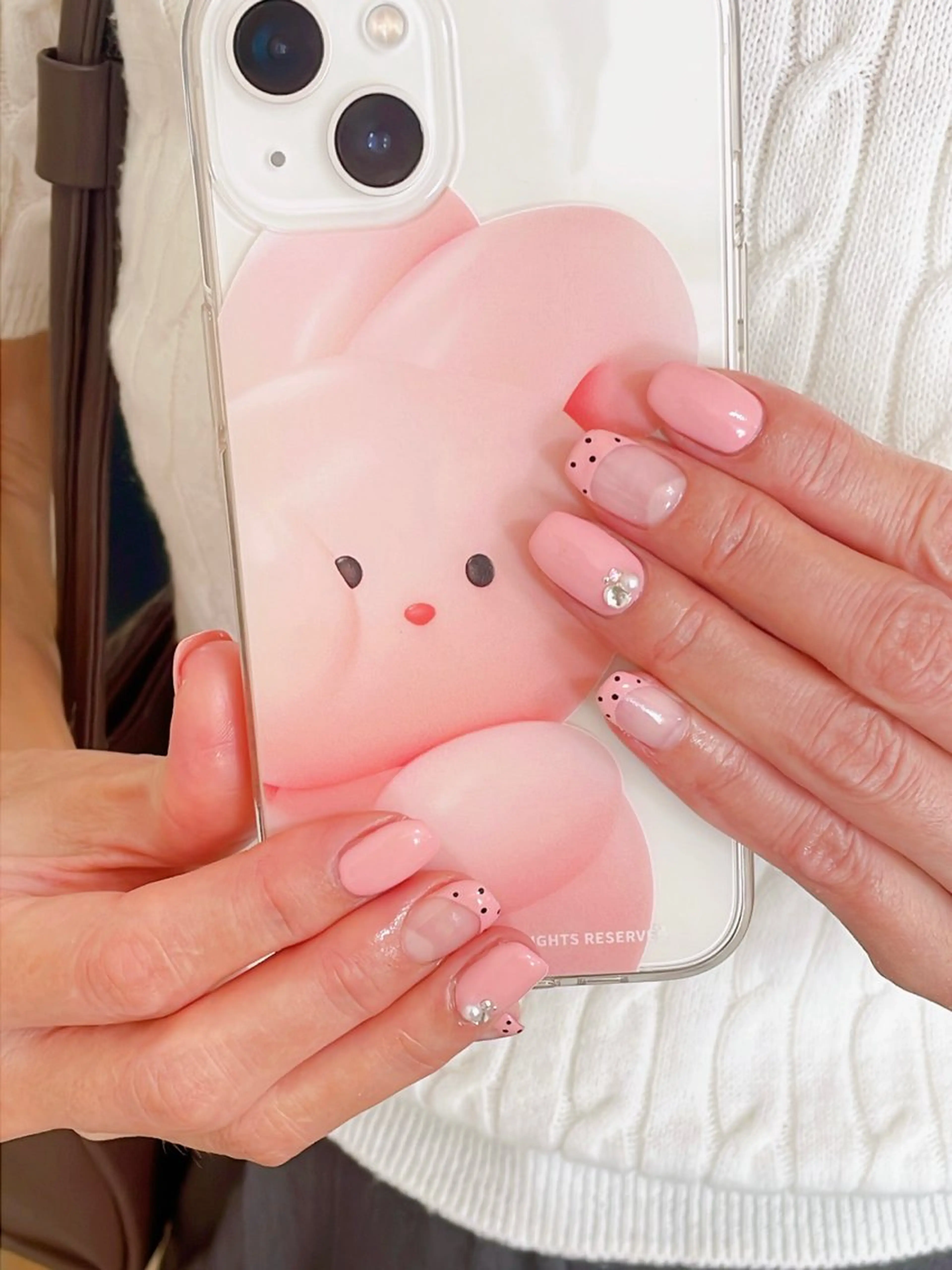 ネイル オーロラネイル フットネイル フレンチネイル ジェルネイル 韓国ネイル ハンドネイル kiki nail &brow二子玉川の眉毛・アイブロウイメージ