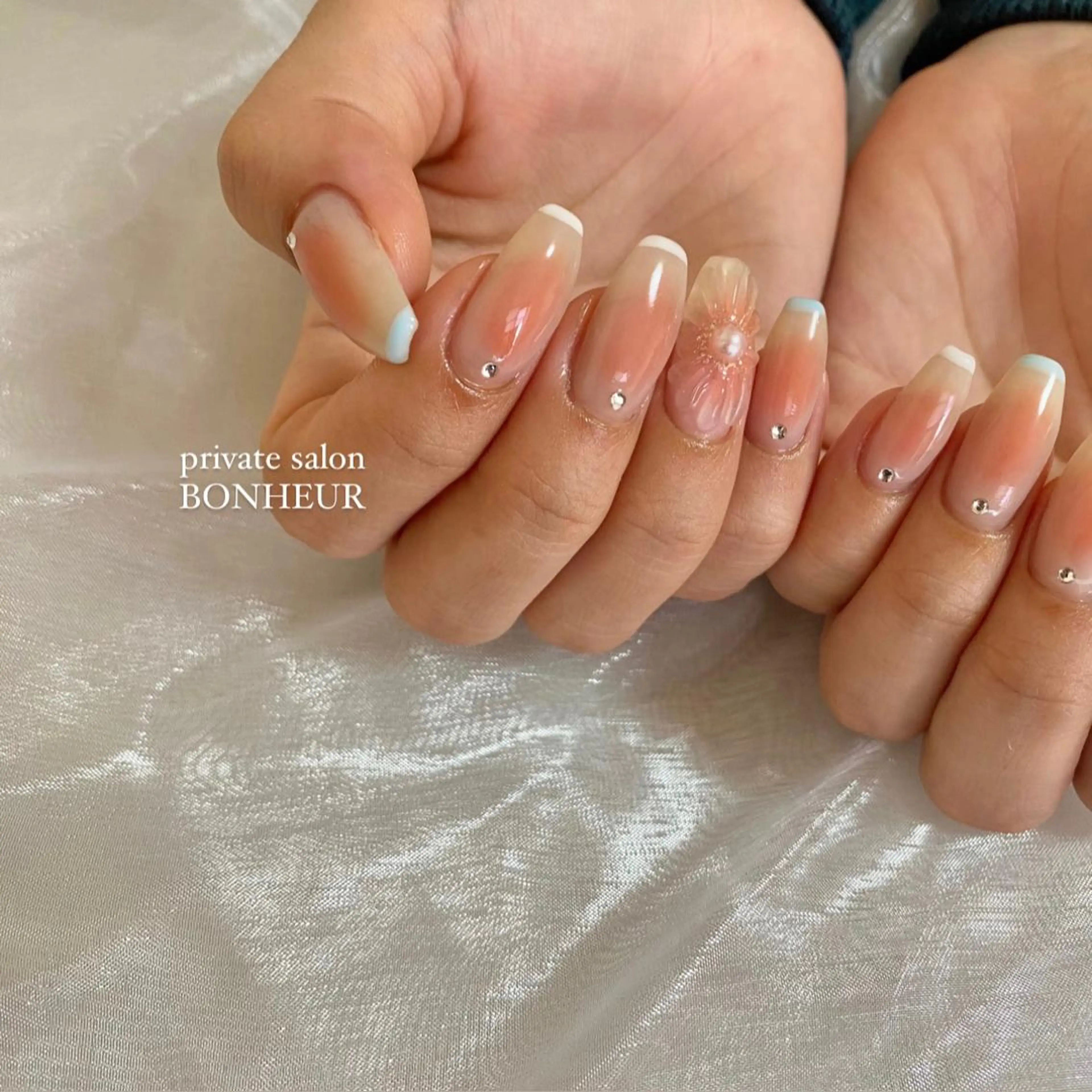 ネイル ハンドネイル BONHEUR Annaのネイルデザイン