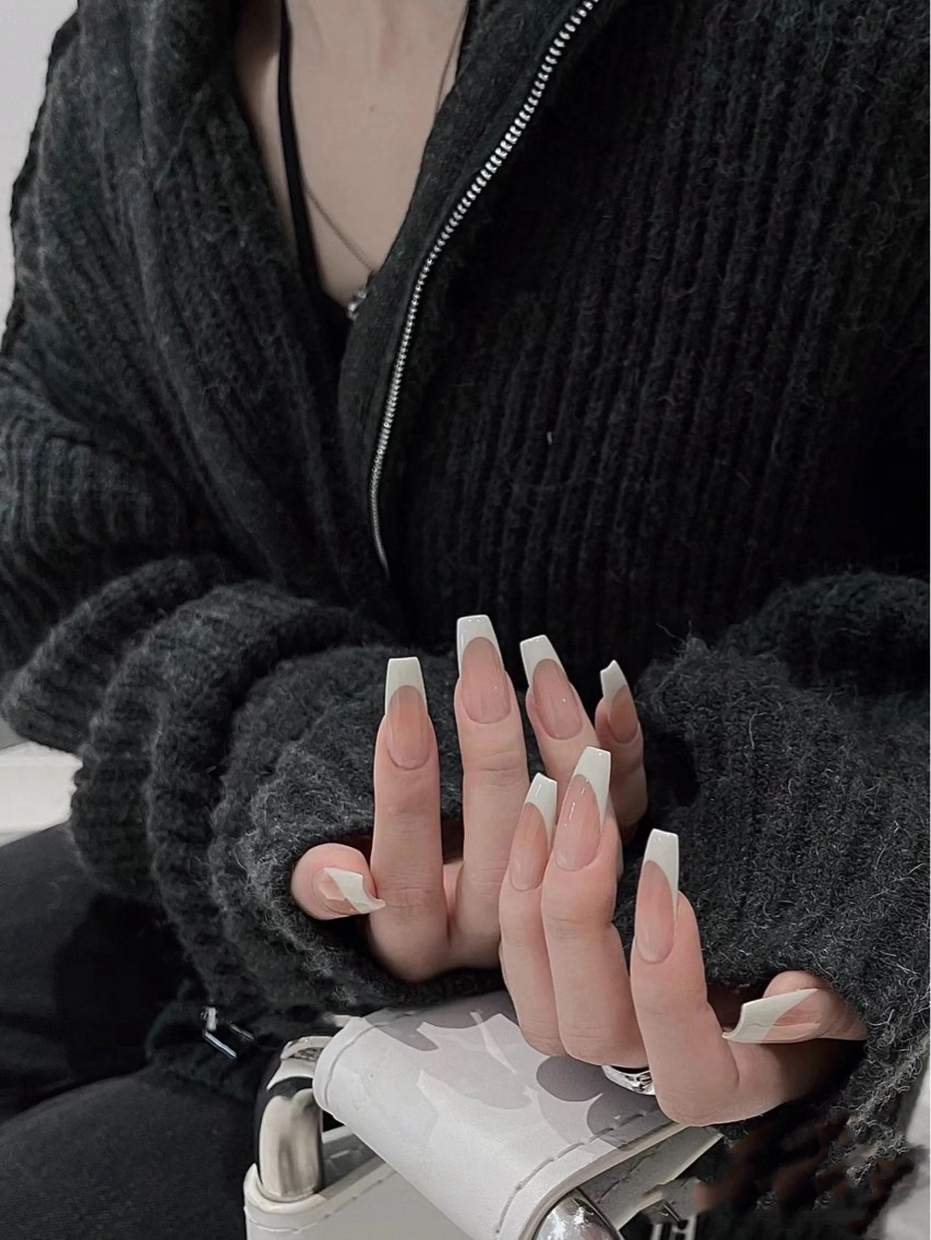 【チップジェル長さ出し】フレンチの写真