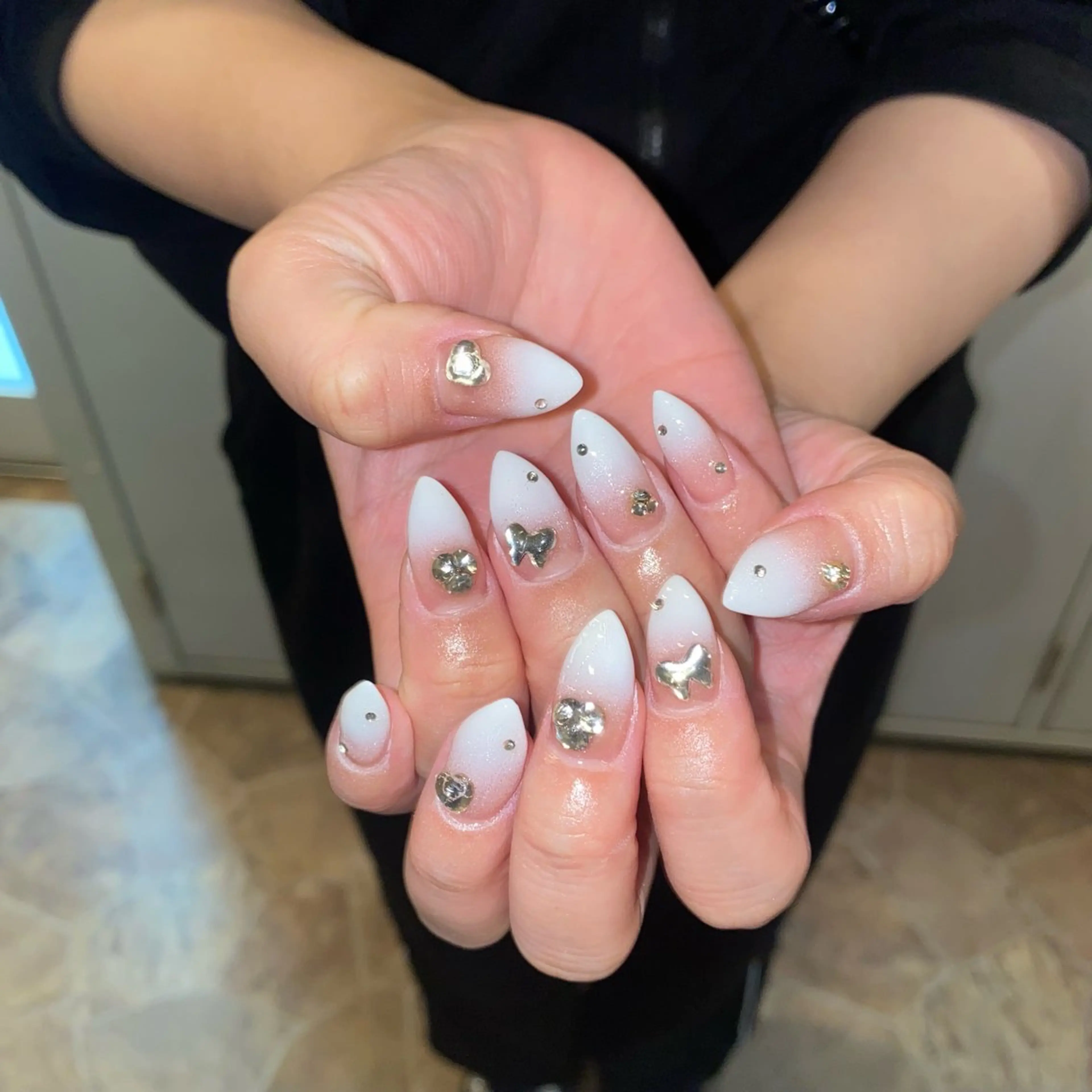 ネイル ワンホンネイル ハンドネイル 🎼yuuka/池袋 🎼WOLTOKYOのネイルデザイン