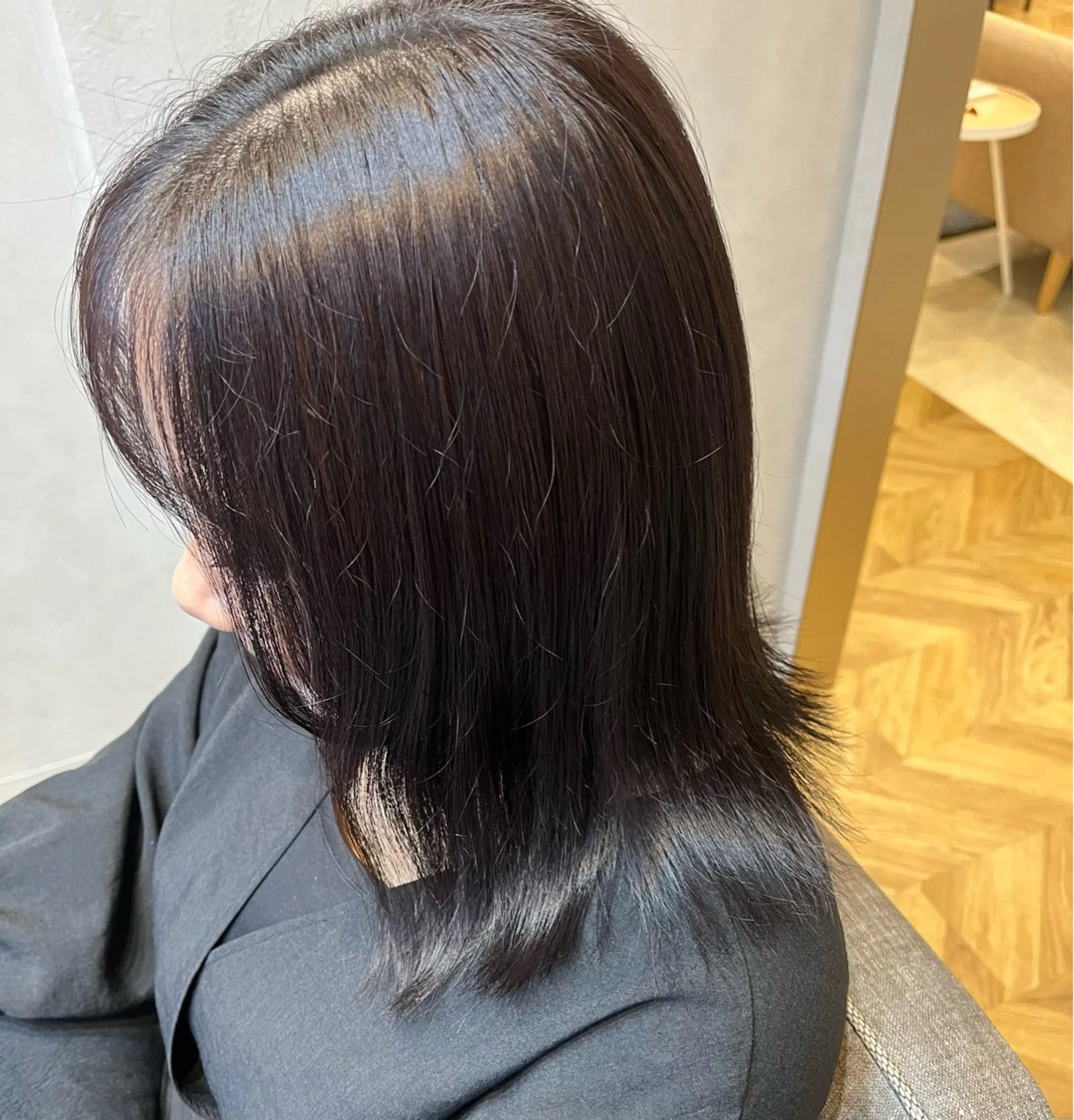 ミディアム カラー ラベンダーカラー newi大分/ 磯部栞里／艶感カラーのヘアスタイル