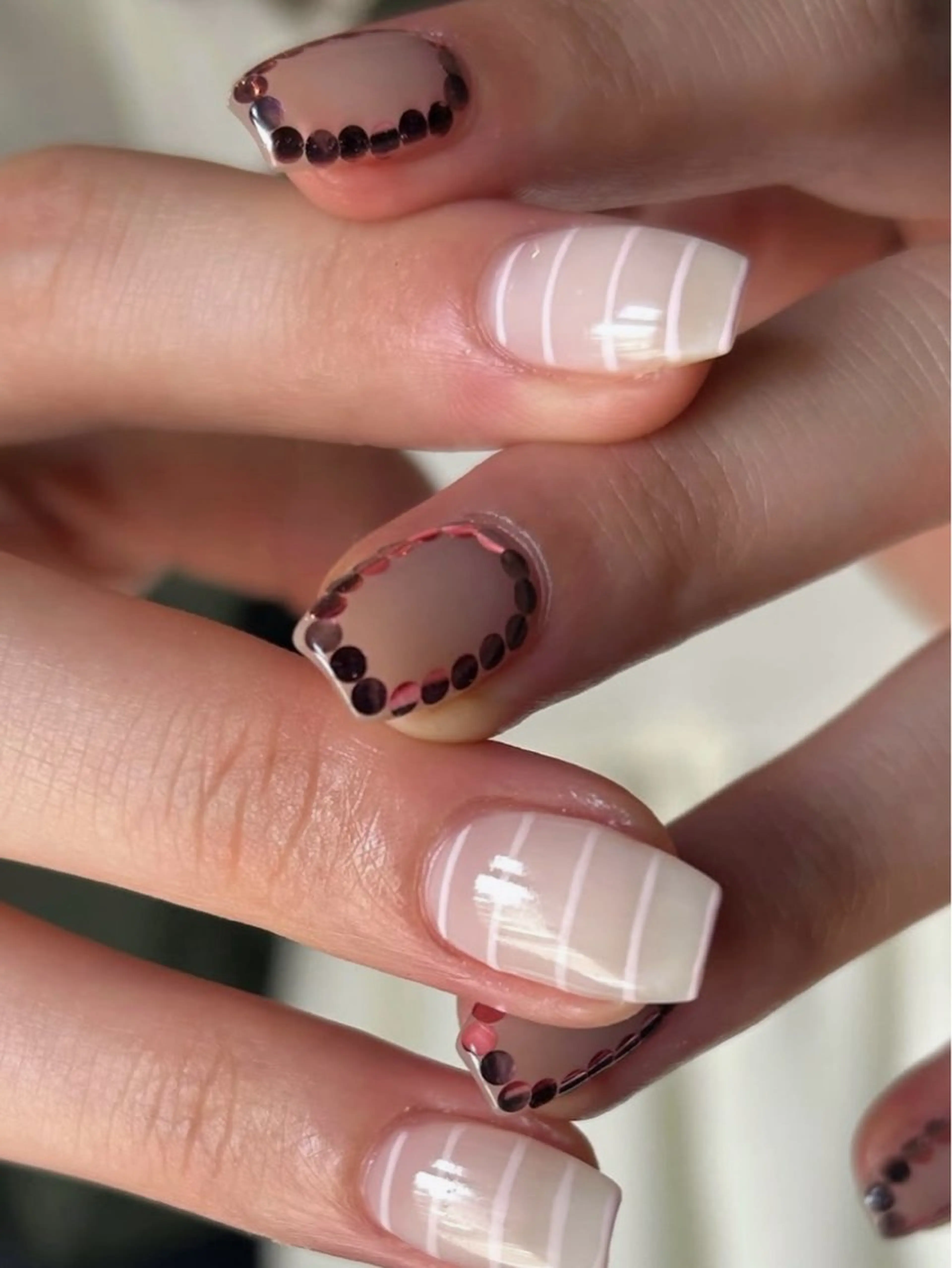 ネイル アートネイル 韓国ネイル ニュアンスネイル ぷっくりネイル talo .のネイルデザイン