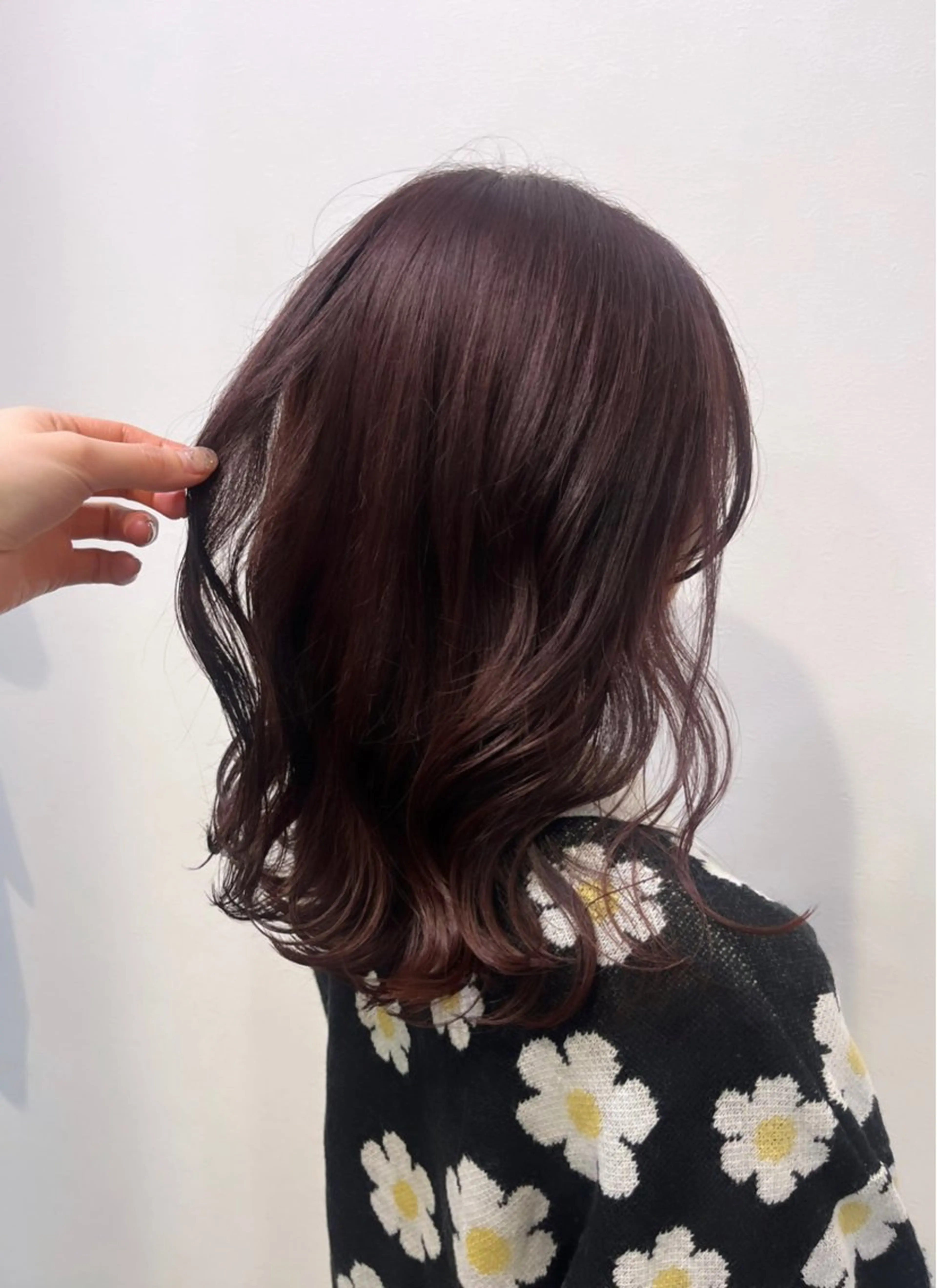 セミロング 顔まわりレイヤー 顔周りカット レイヤーカット トリートメント 柳生 美穂のヘアスタイル