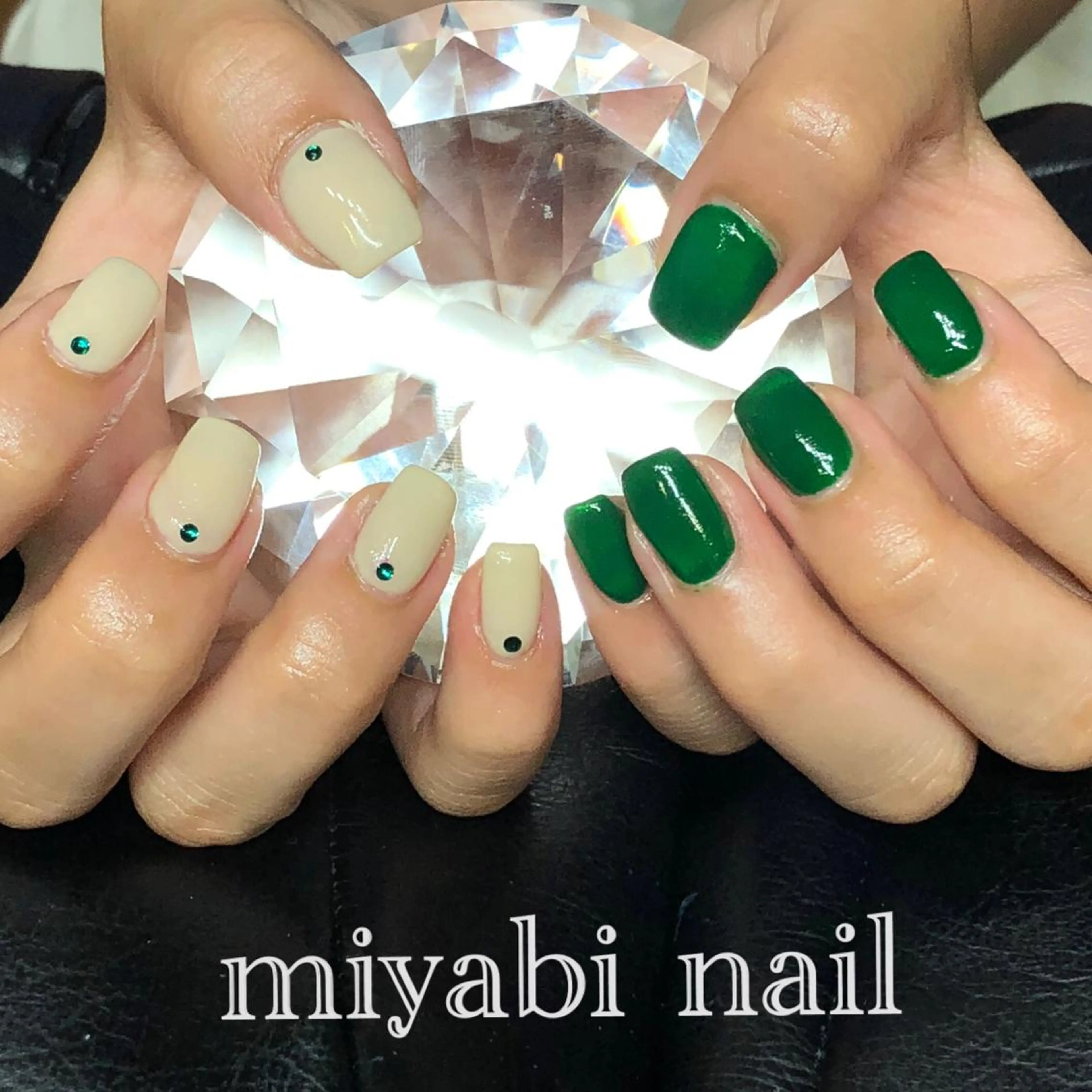 ネイル ジェルネイル グリーン 持ち込み シンプルネイル スクエアネイル ハンドネイル miyabi nail 桂川駅近くのネイルデザイン