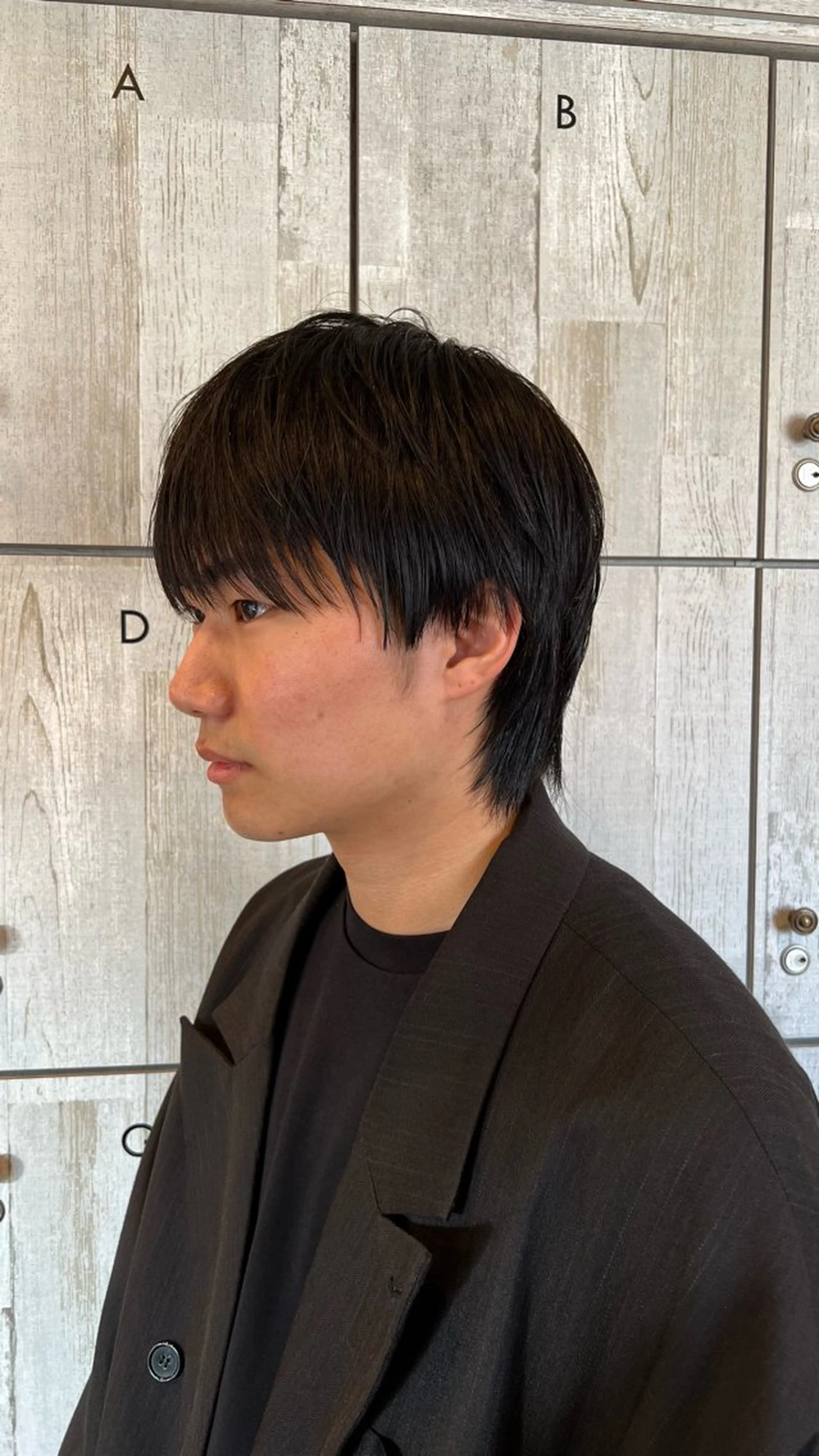 メンズ momb 折戸結菜のヘアスタイル