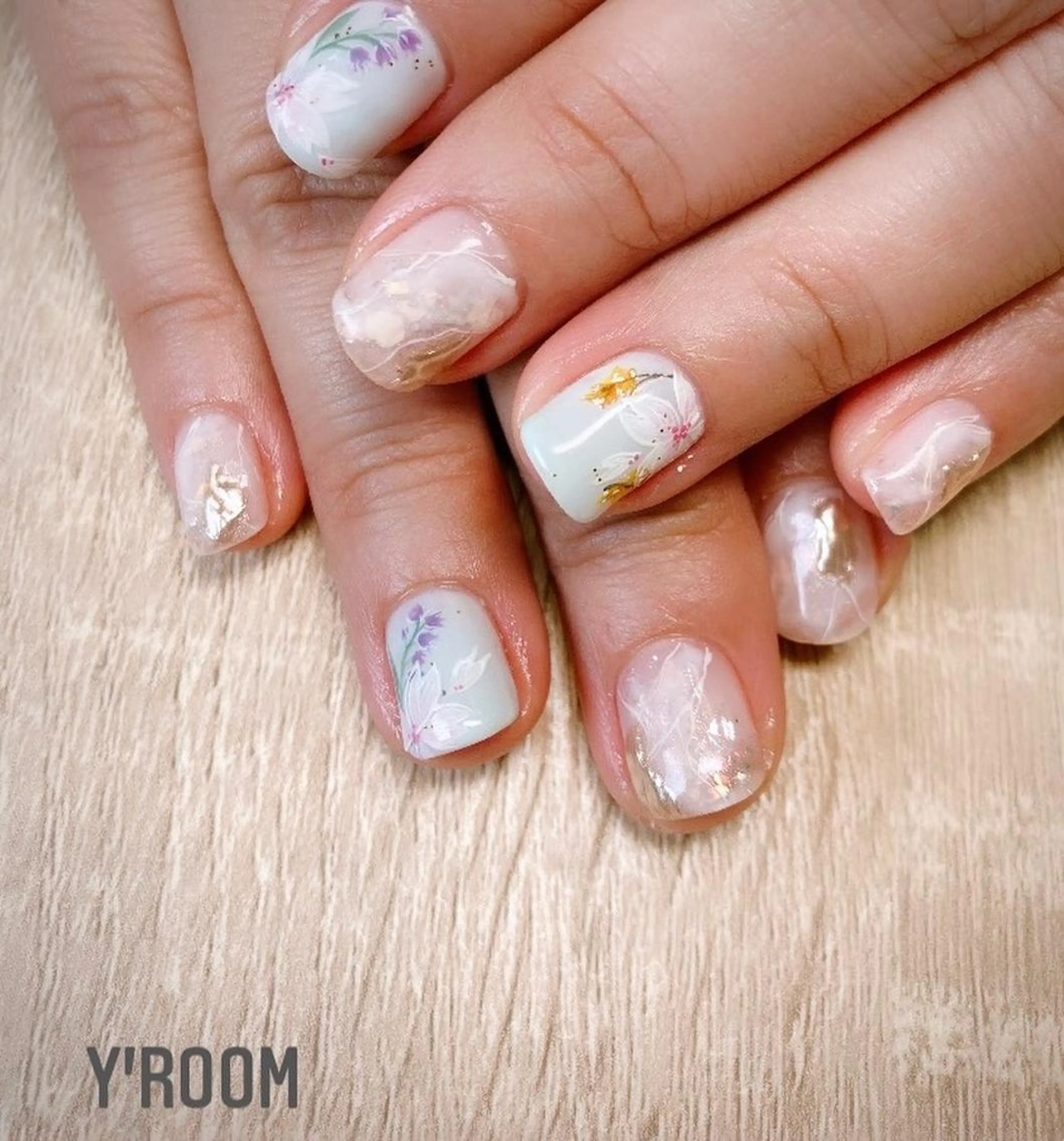 ネイル オーロラネイル 桜ネイル フラッシュネイル フットネイル ジェルネイル ハンドネイル YUKA （ネイリスト）のネイルデザイン