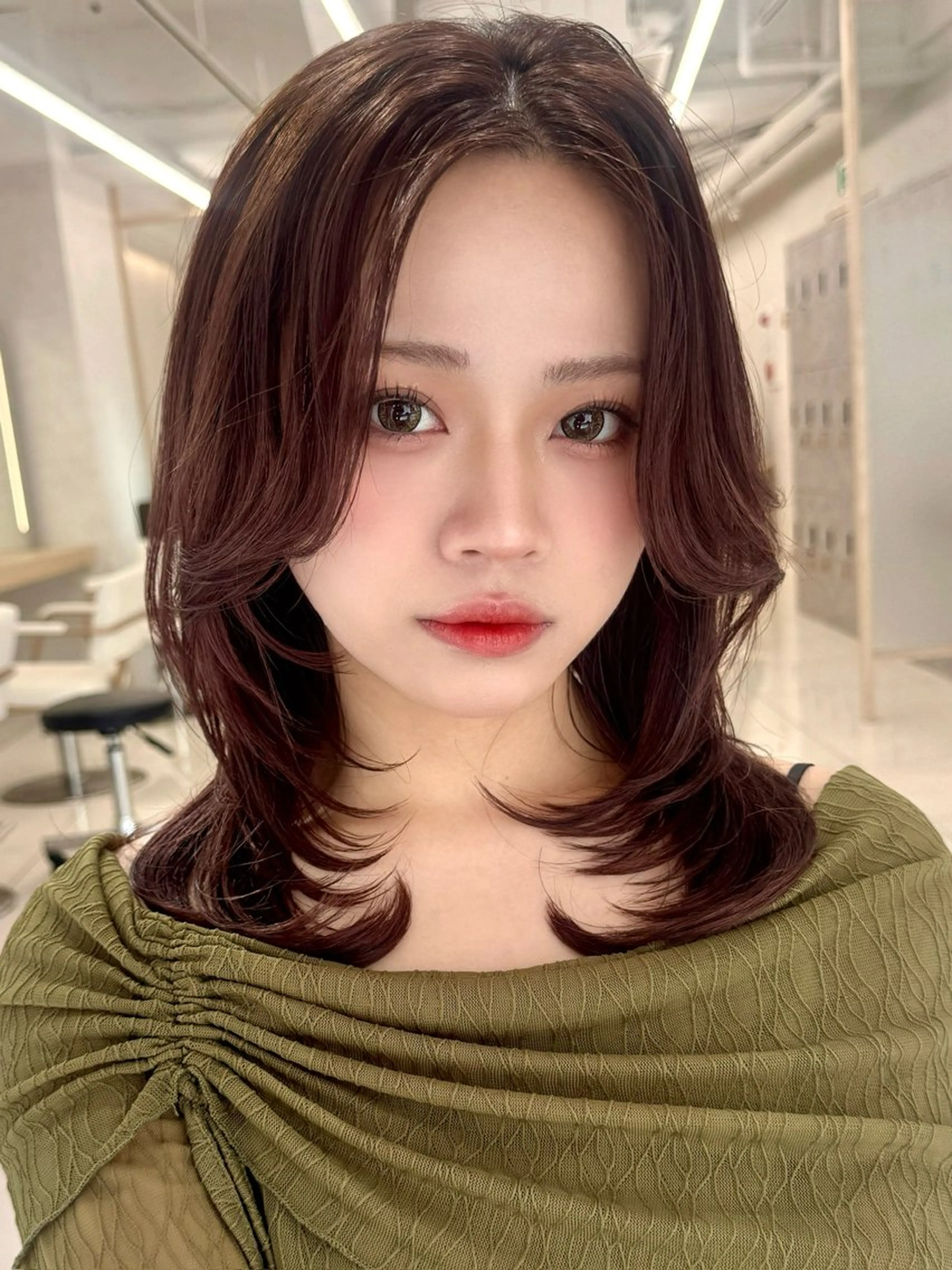 セミロング 三鷹で1番ショート ボブをカットする新谷のヘアスタイル