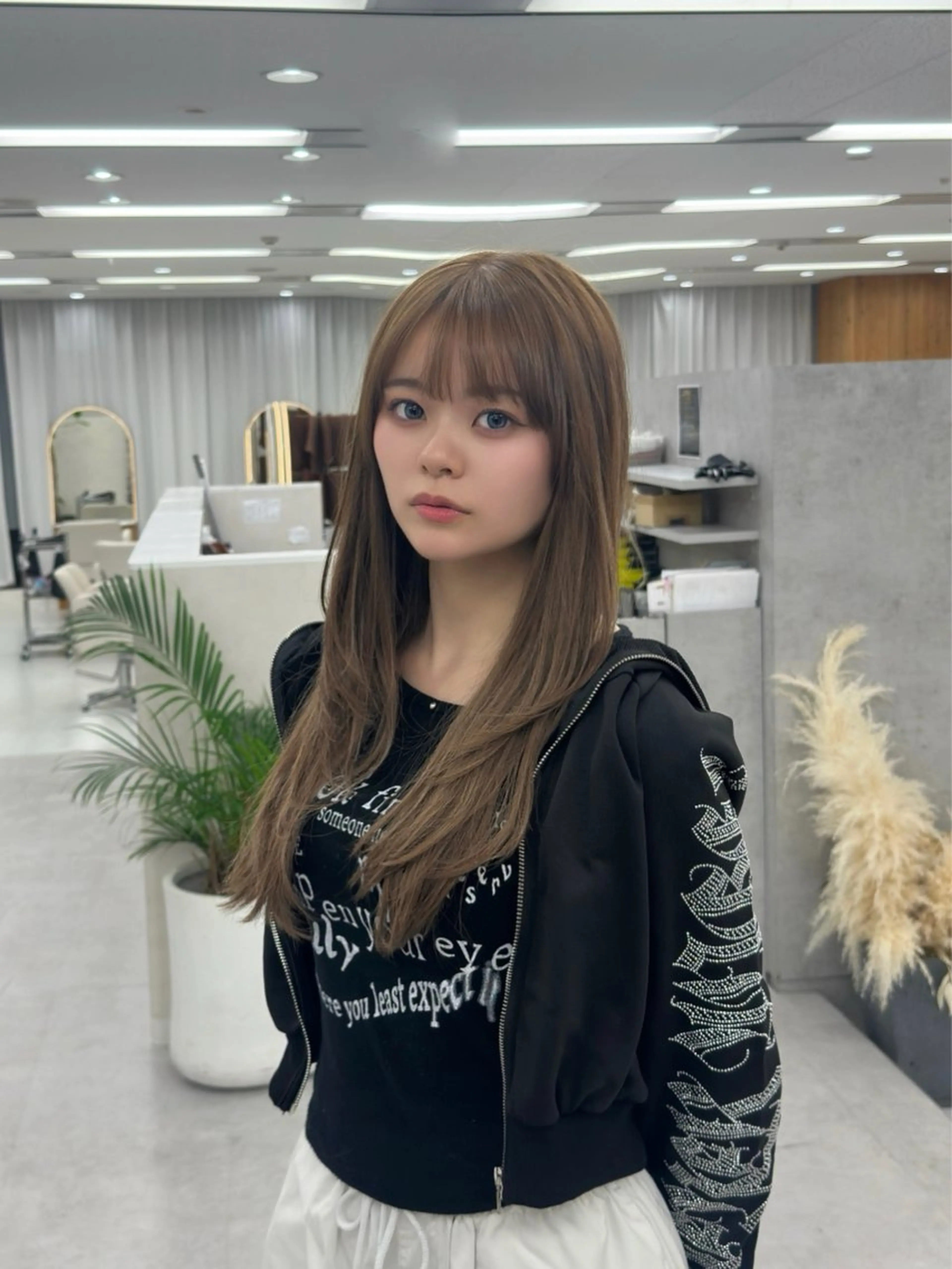 【レイヤーカット限定】レディースカットシャンプートリートメントの写真