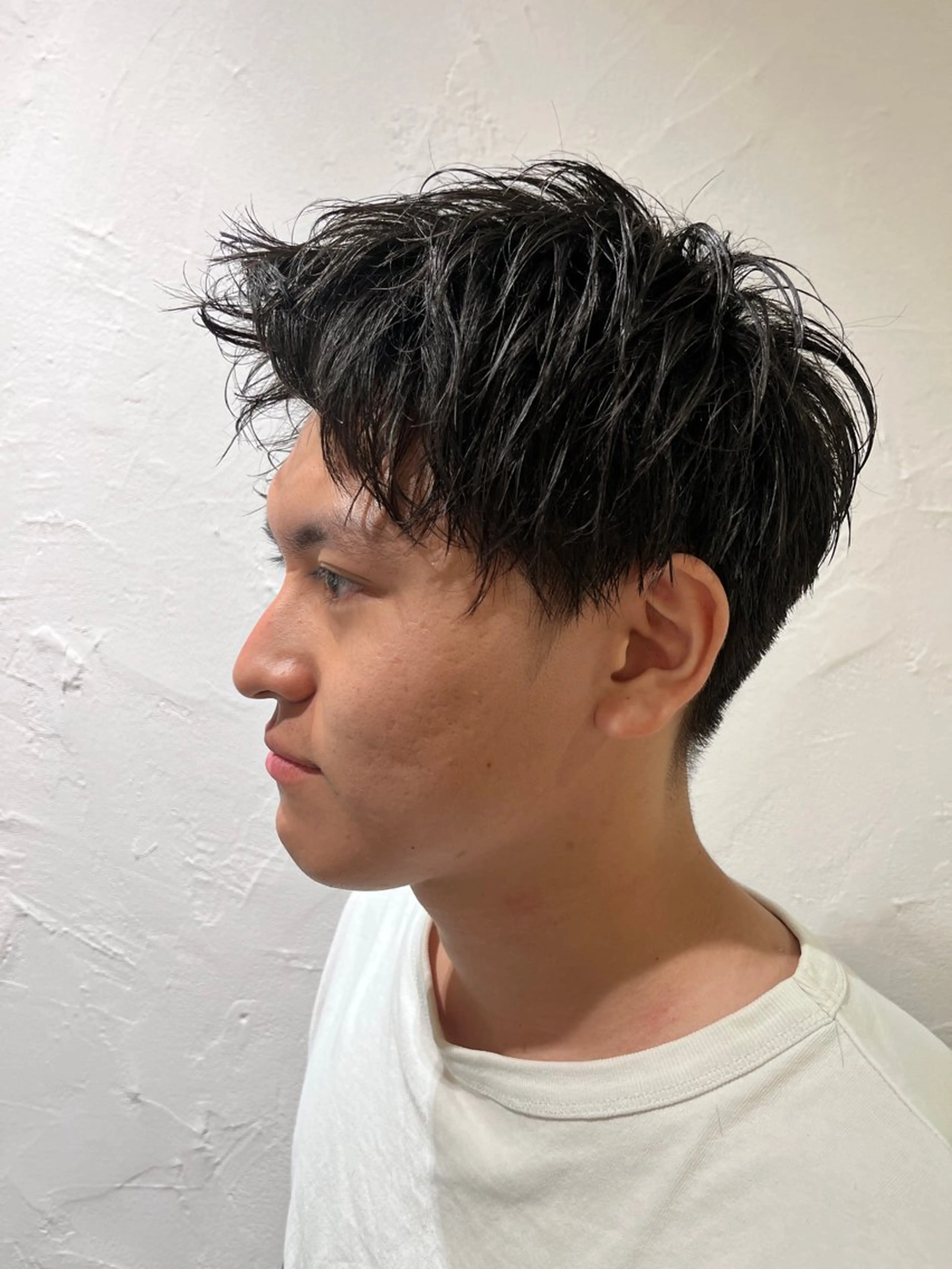 メンズ アップバング センターパート 刈り上げ カット 美容室stadium 横田ジュンコのヘアスタイル