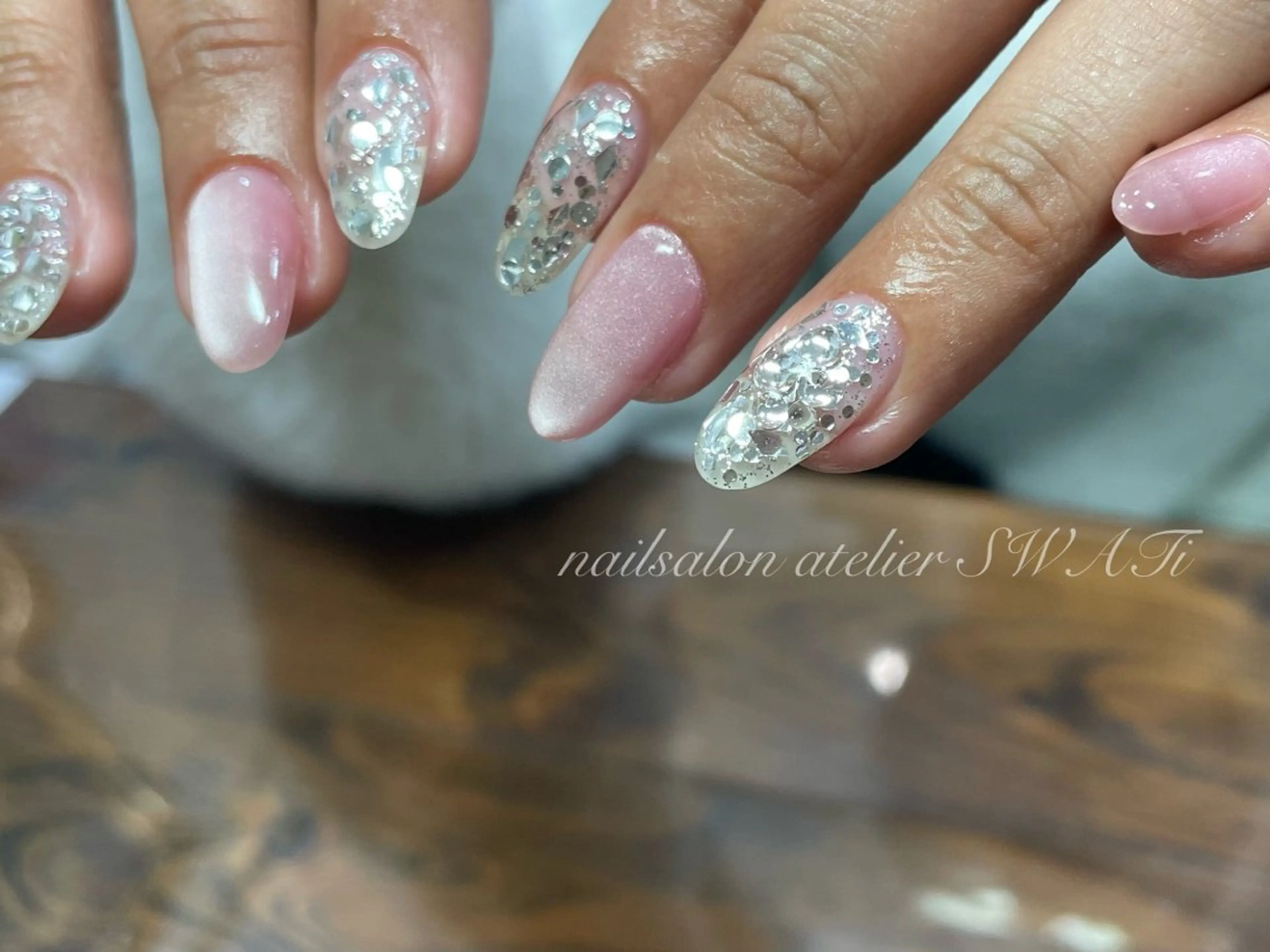 ネイル ホログラムネイル フットネイル ヘアーサロン大野所属・nailsalon SWATiのネイルデザイン