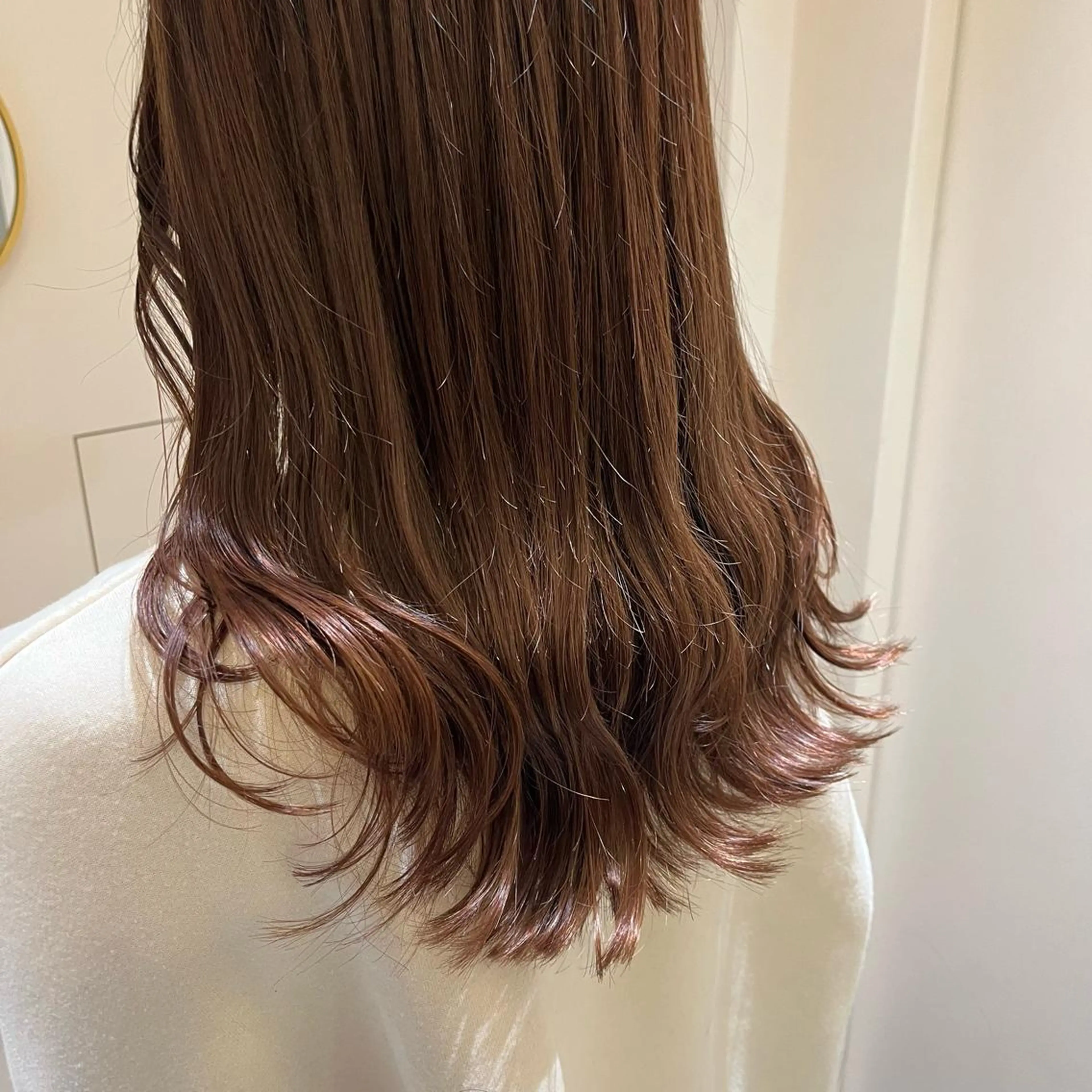 セミロング クルミ🤍推し活 🎀ピンクカラーのヘアスタイル