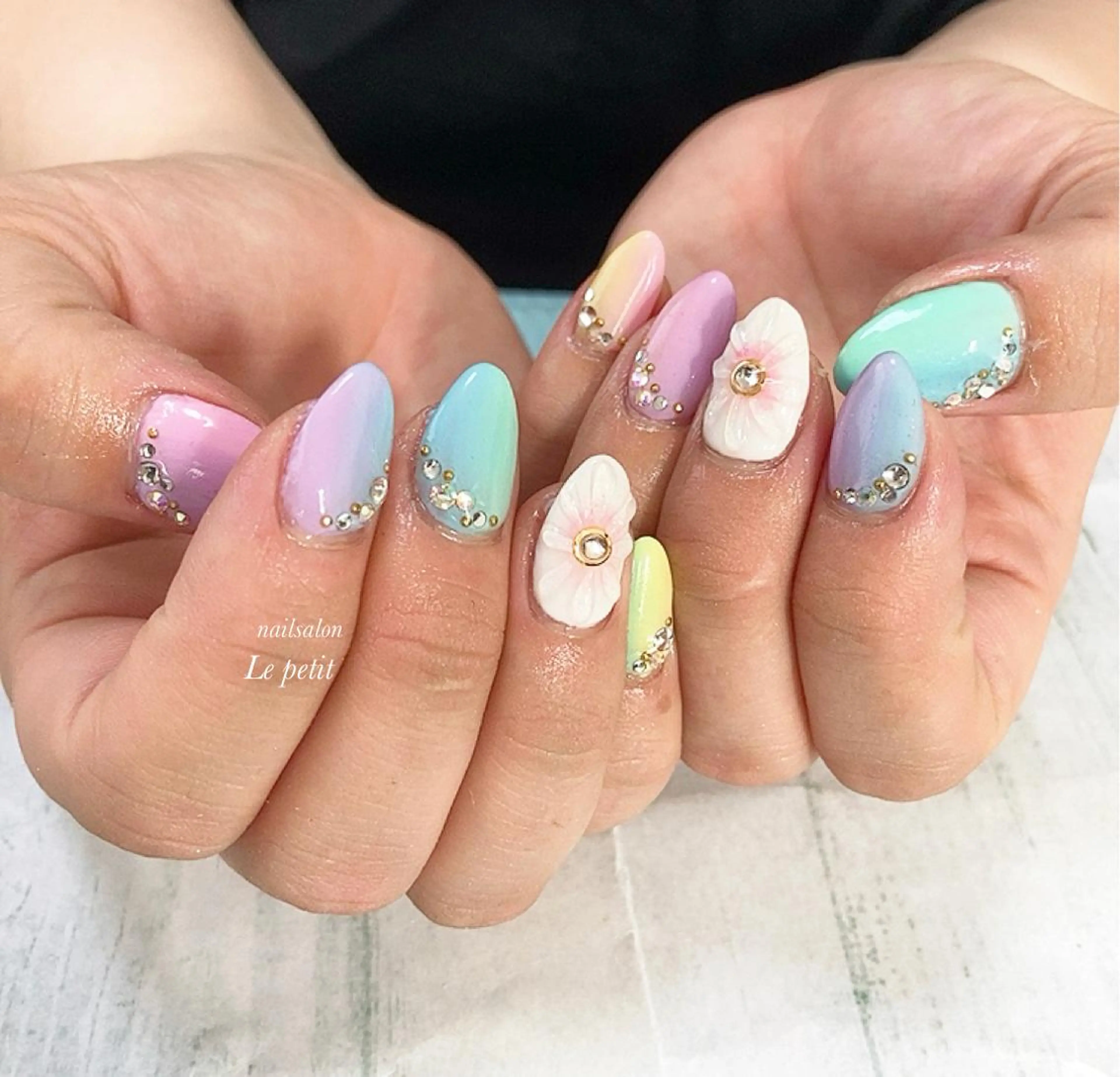 ネイル 石野 広佳のネイルデザイン