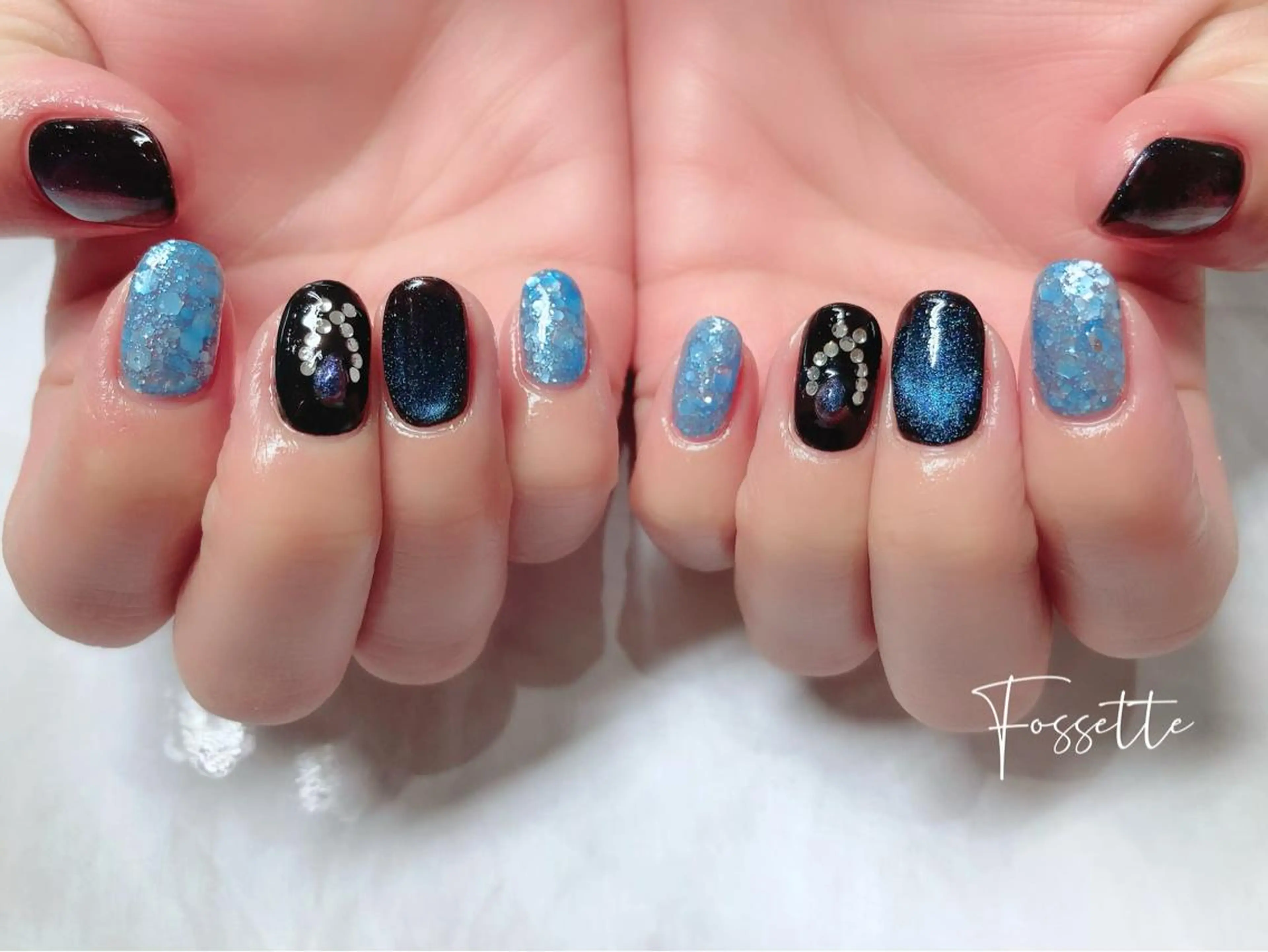 ネイル ホログラムネイル キラキラネイル マグネットネイル ワンカラーネイル nailsalon Fossetteのネイルデザイン