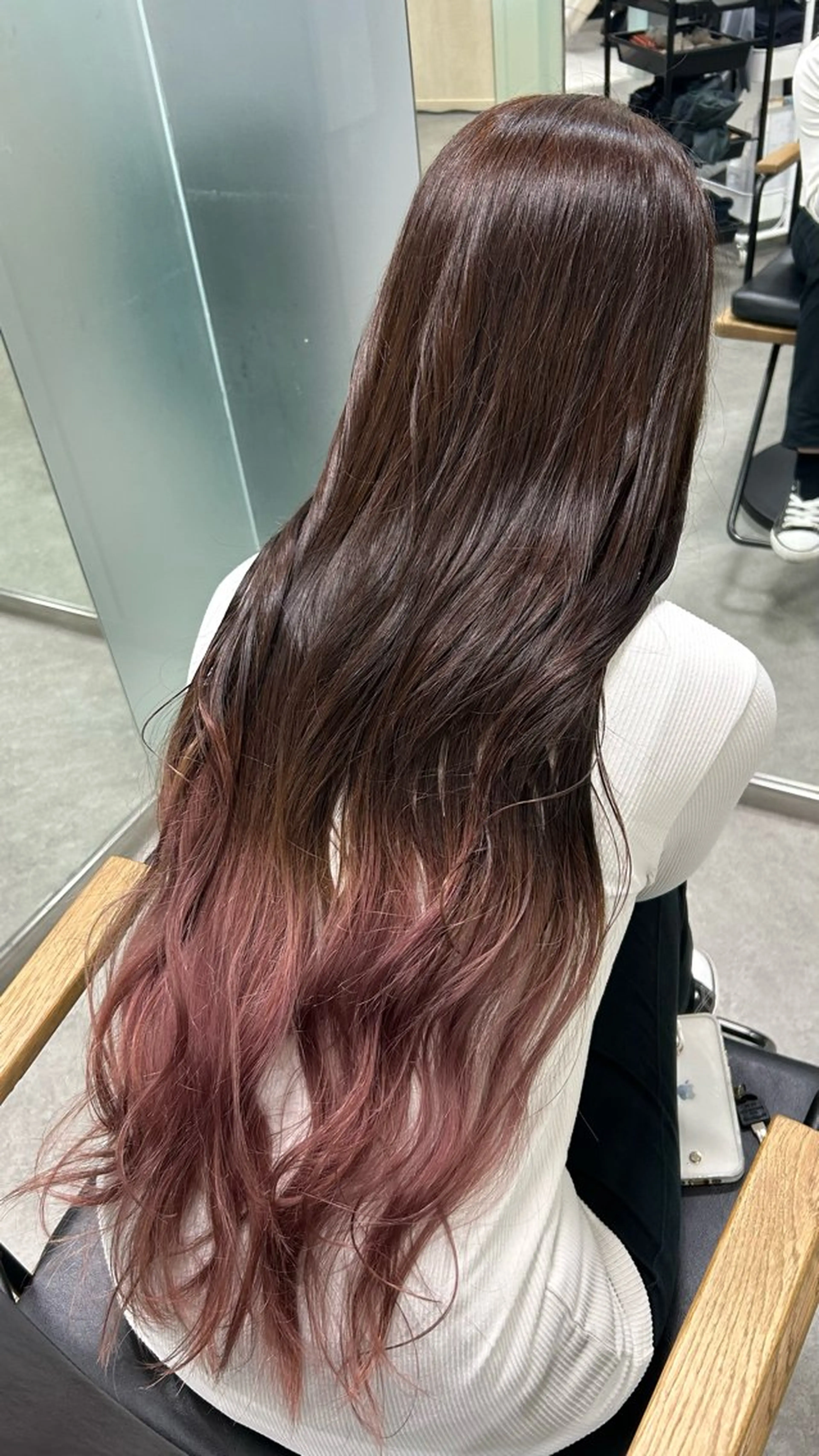 ロング ヘアカラー 𝑹𝒊𝒌𝒐 ブリーチ/艶カラーのヘアスタイル