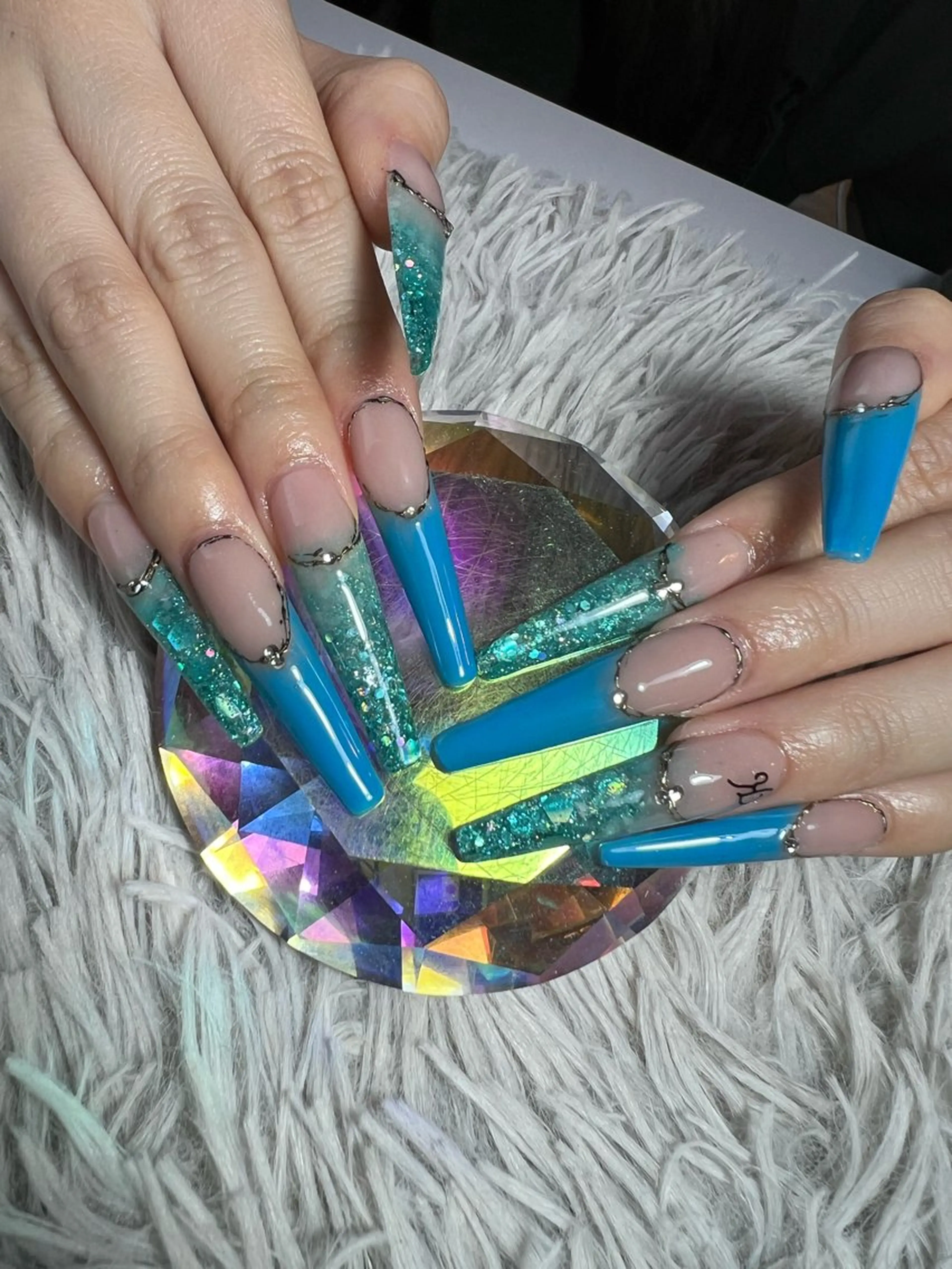 ネイル スカルプネイル ハンドネイル シェヌネイル JURAのネイルデザイン