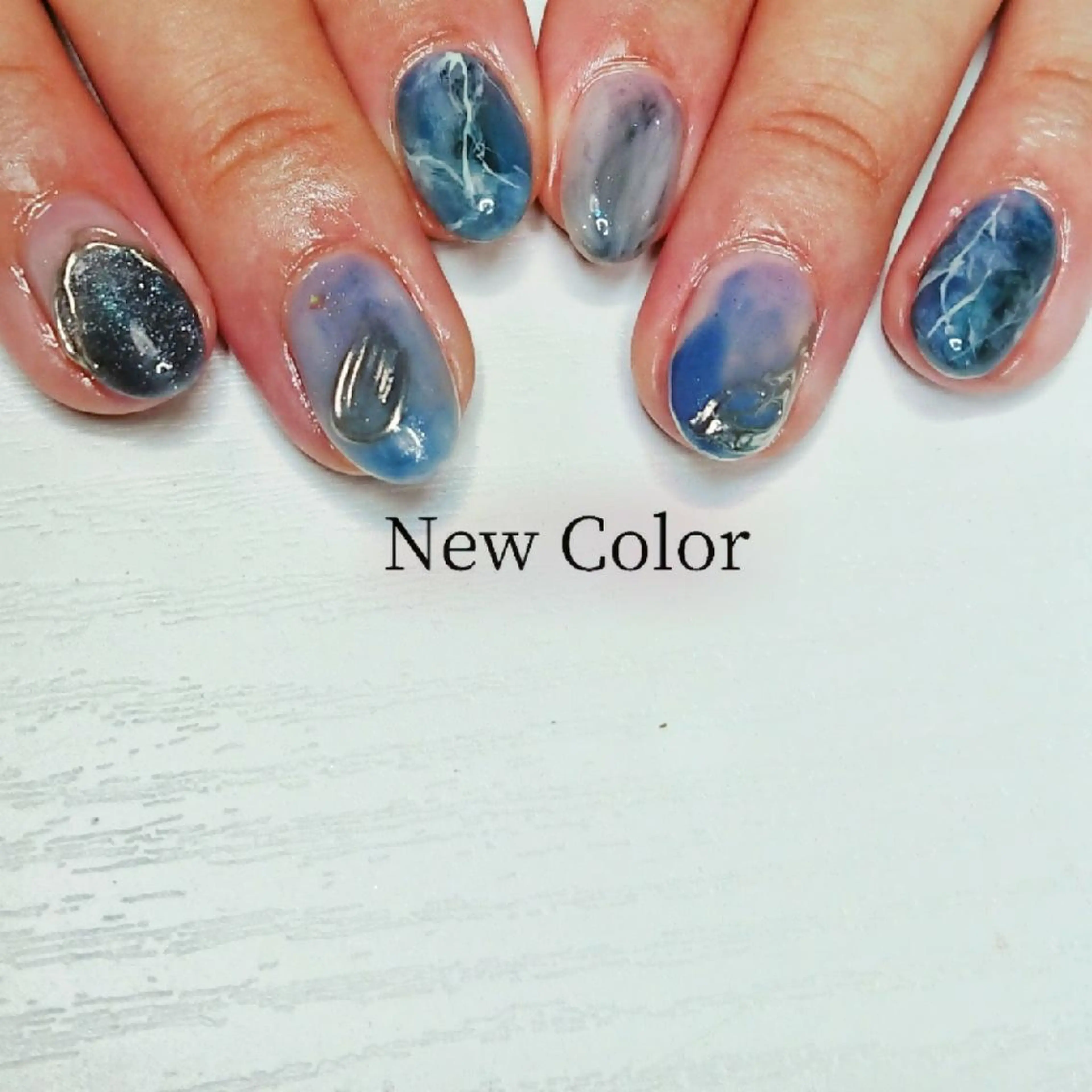 ネイル ブルー ニュアンスネイル ハンドネイル Lilith Nailのネイルデザイン