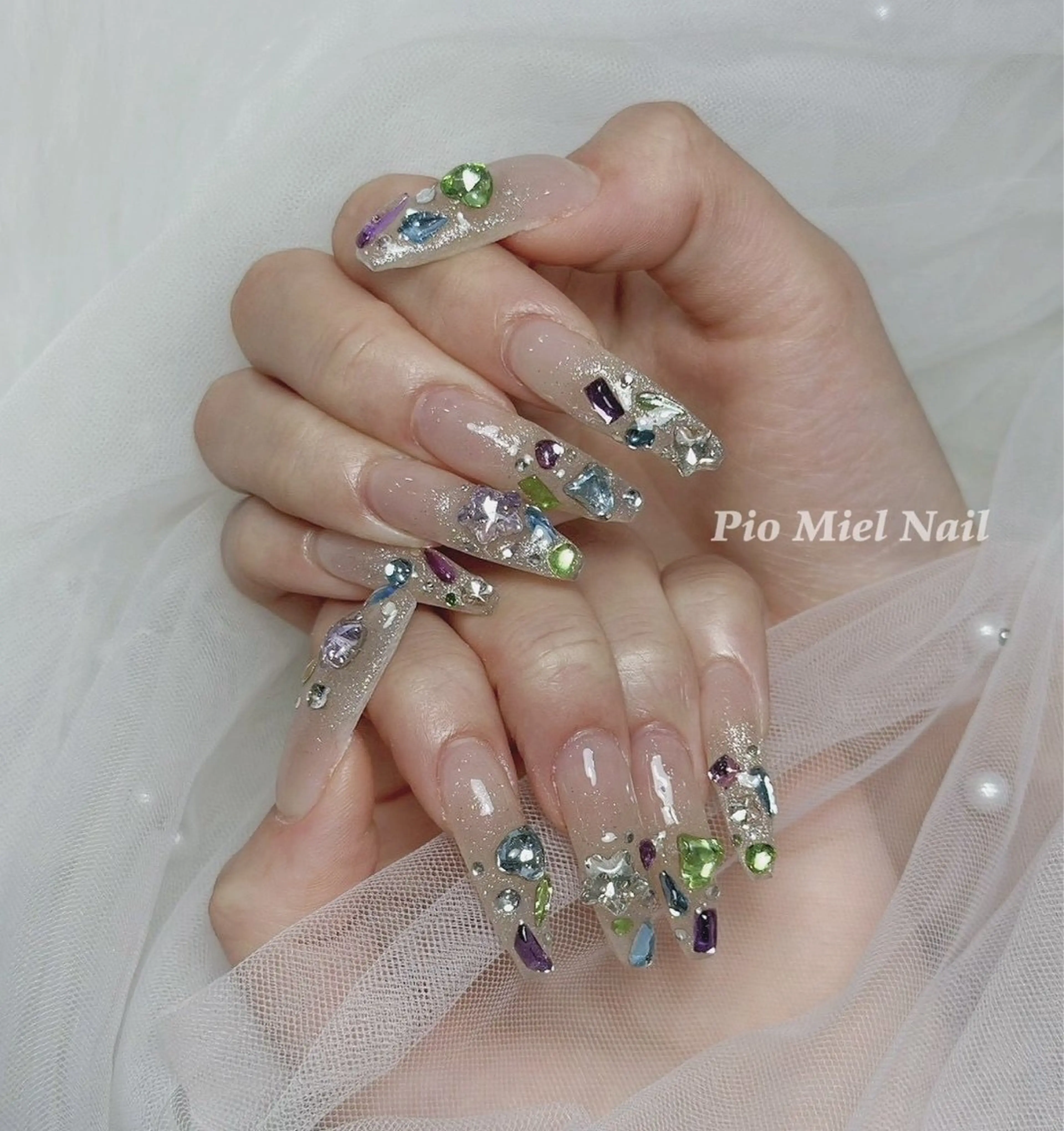 ネイル Pio Mielのネイルデザイン