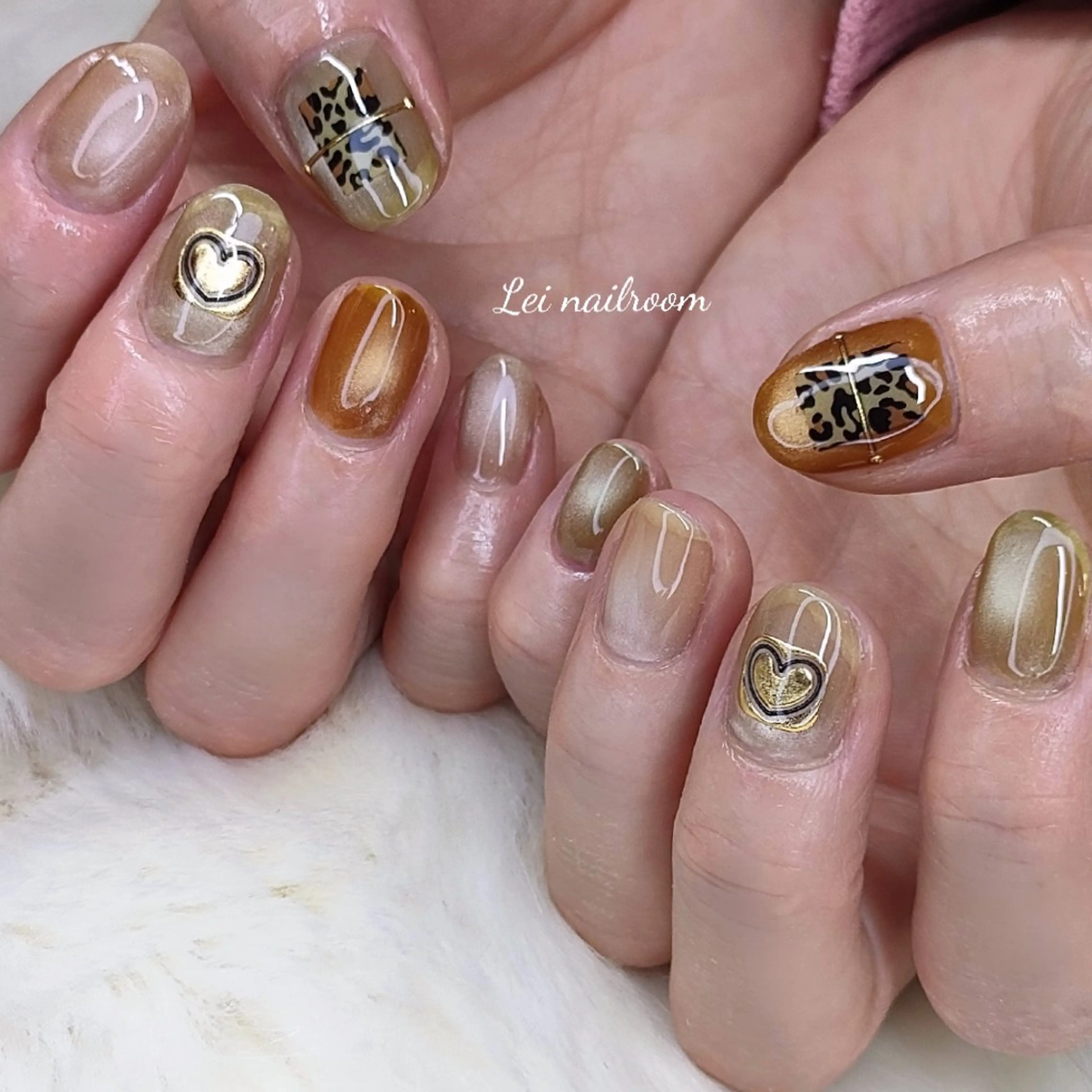ネイル アニマル柄 アートネイル マグネットネイル lei🌼 nailroomのネイルデザイン