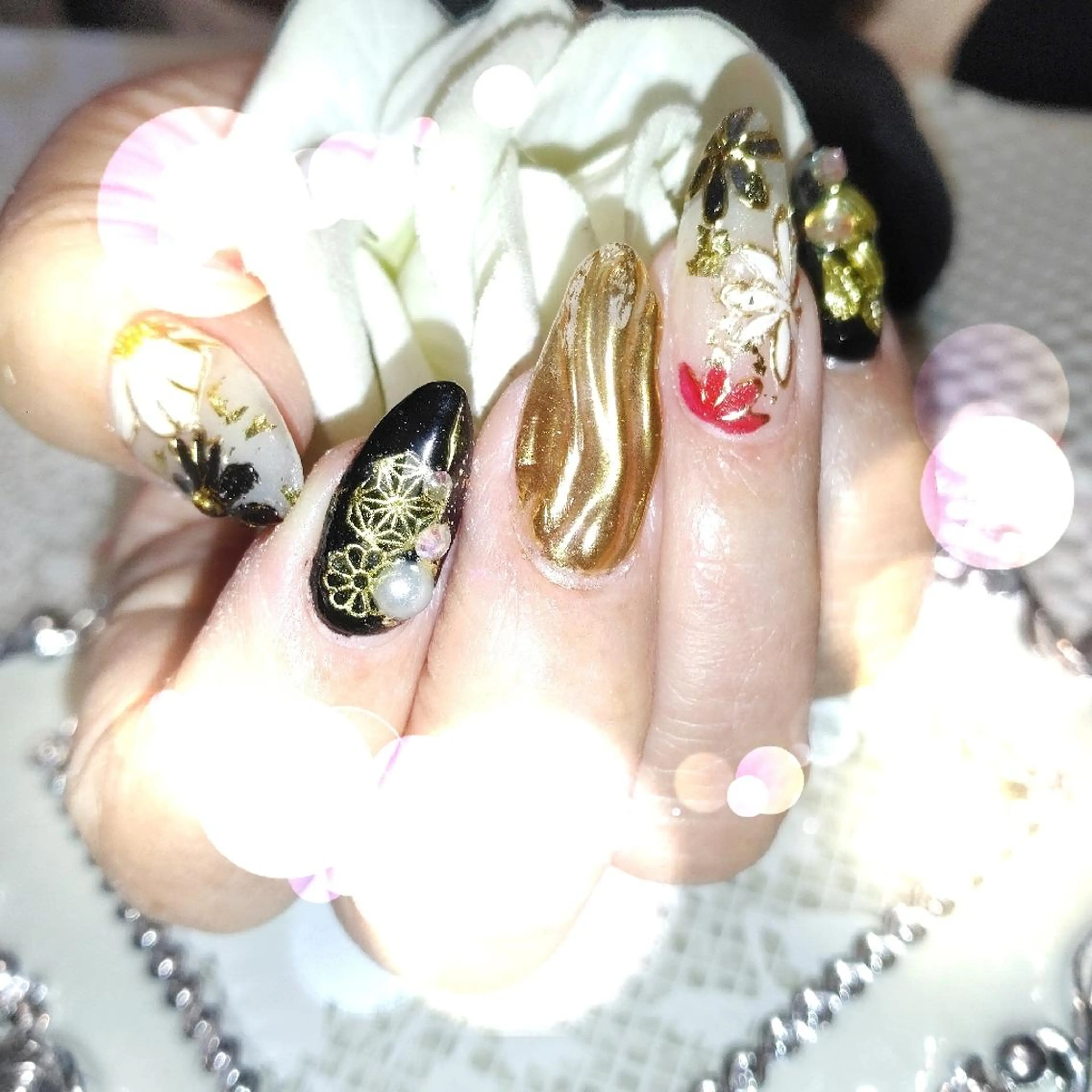 ネイル エステとネイル ローズコンフォートのネイルデザイン