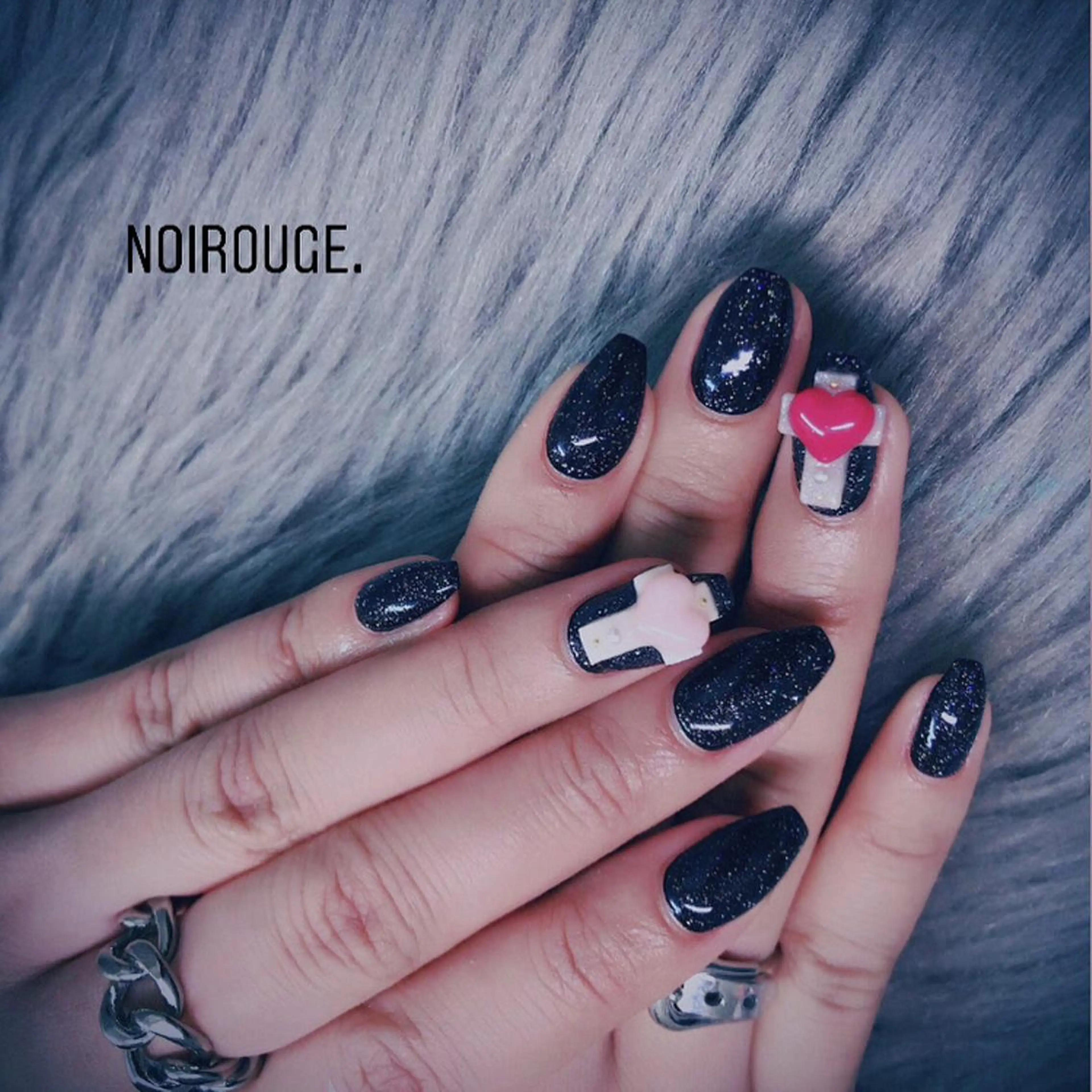 ネイル NOIROUGE所属・NOI ROUGEのネイルデザイン