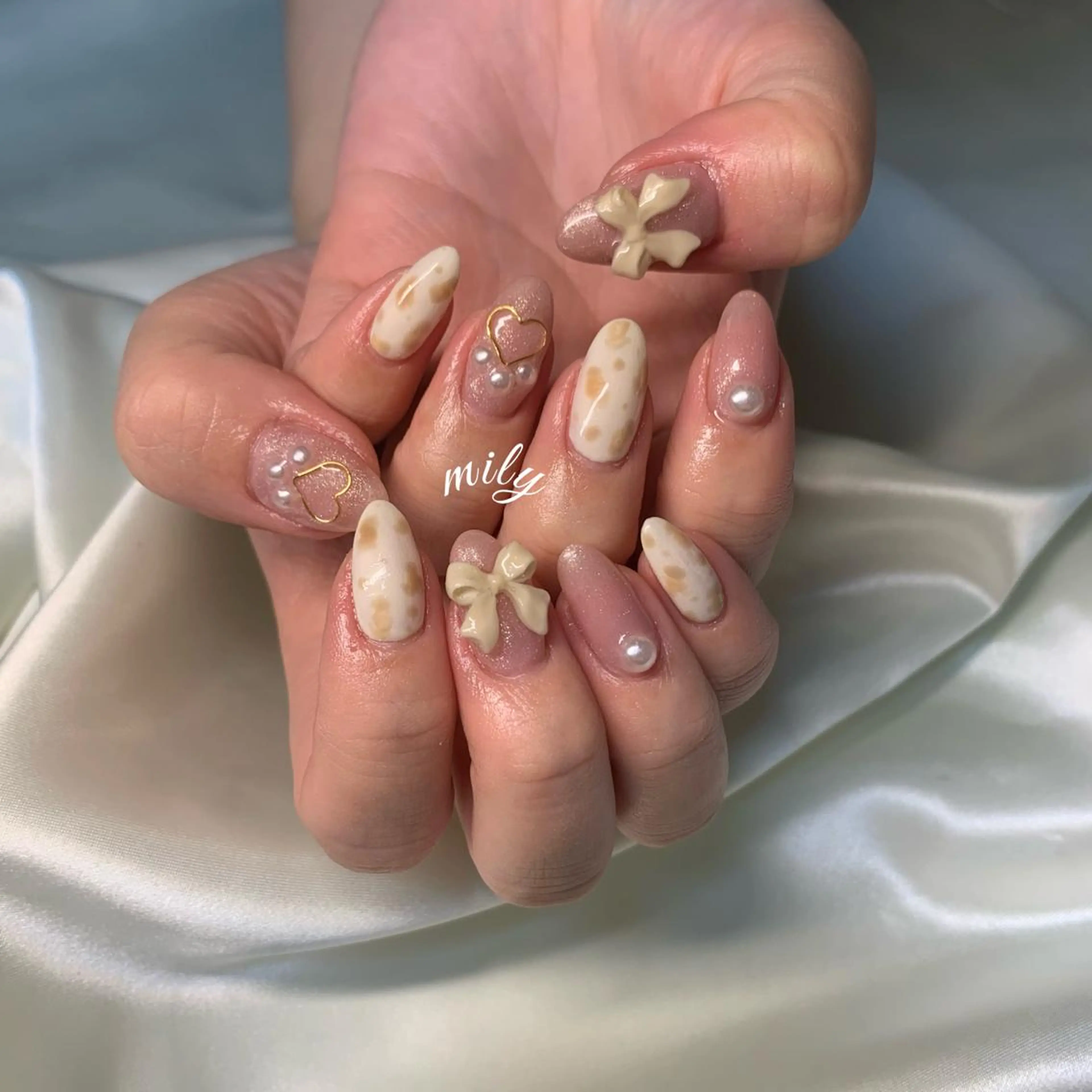 ネイル mily_harajuku所属・韓国ネイル☁️ haruna🌛のネイルデザイン