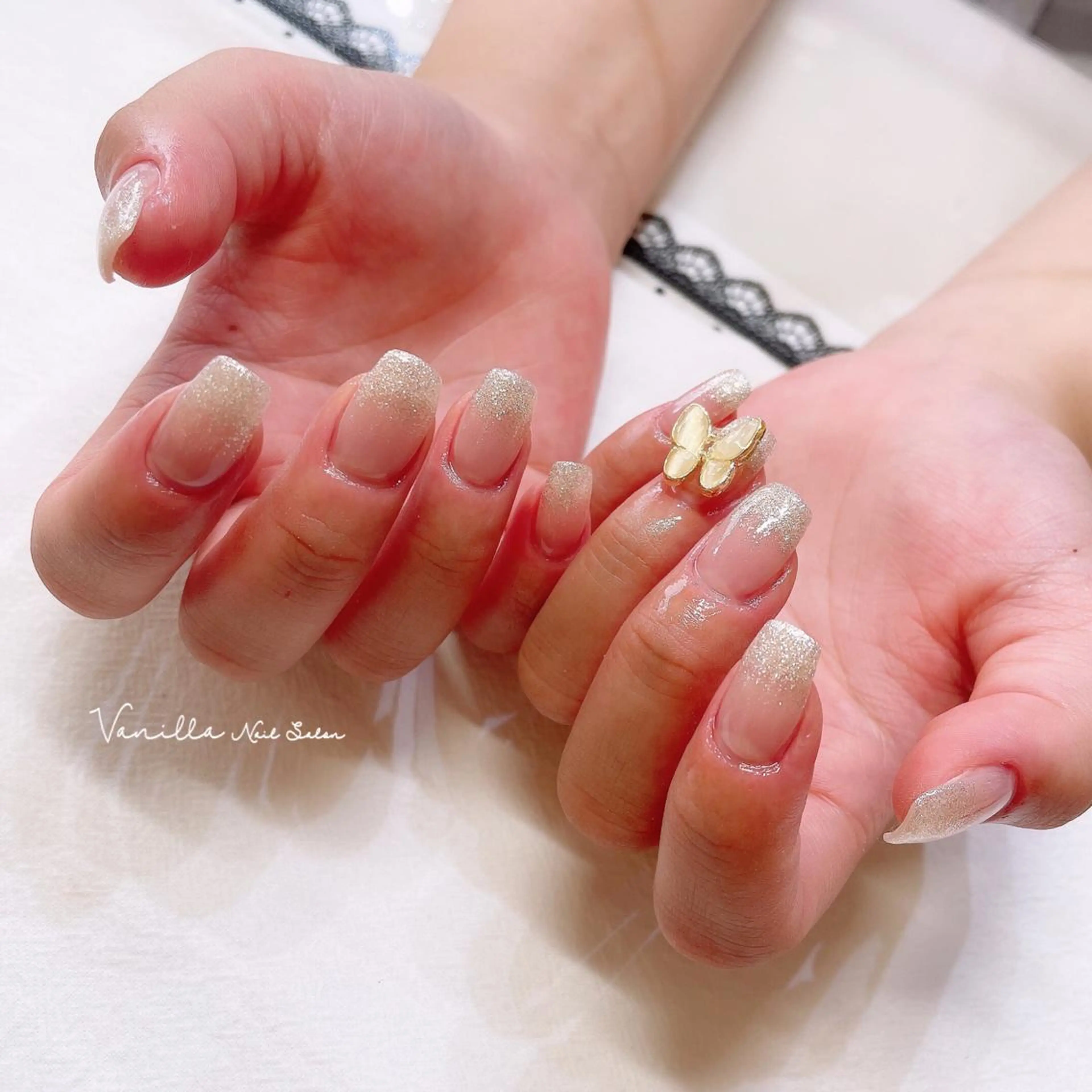 ネイル ストーンネイル ハンドネイル Vanilla nail salonのネイルデザイン