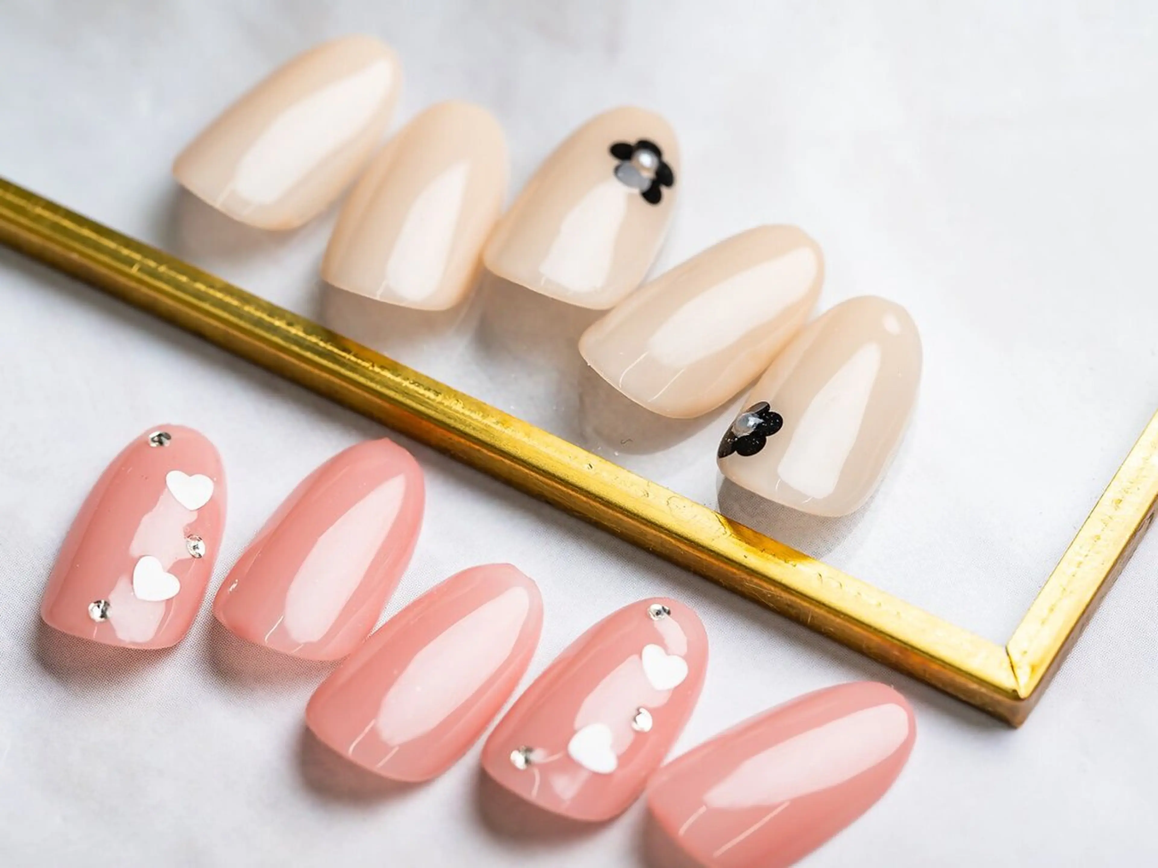 ネイル ジェルネイル オフィスネイル パラジェル Sara 金山店のネイルデザイン