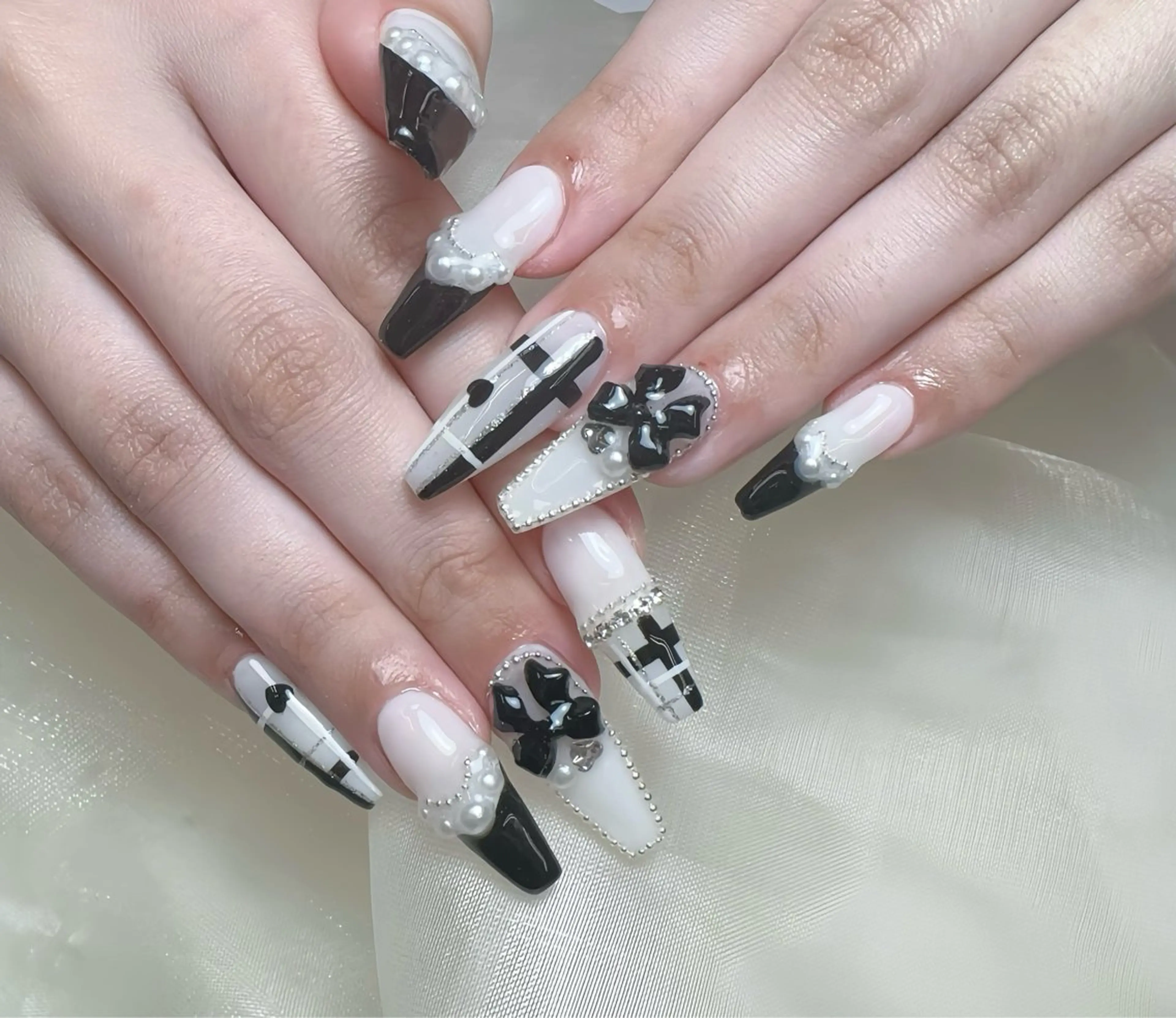 ネイル ハンドネイル ༺༒T&K nail ༒༻のネイルデザイン