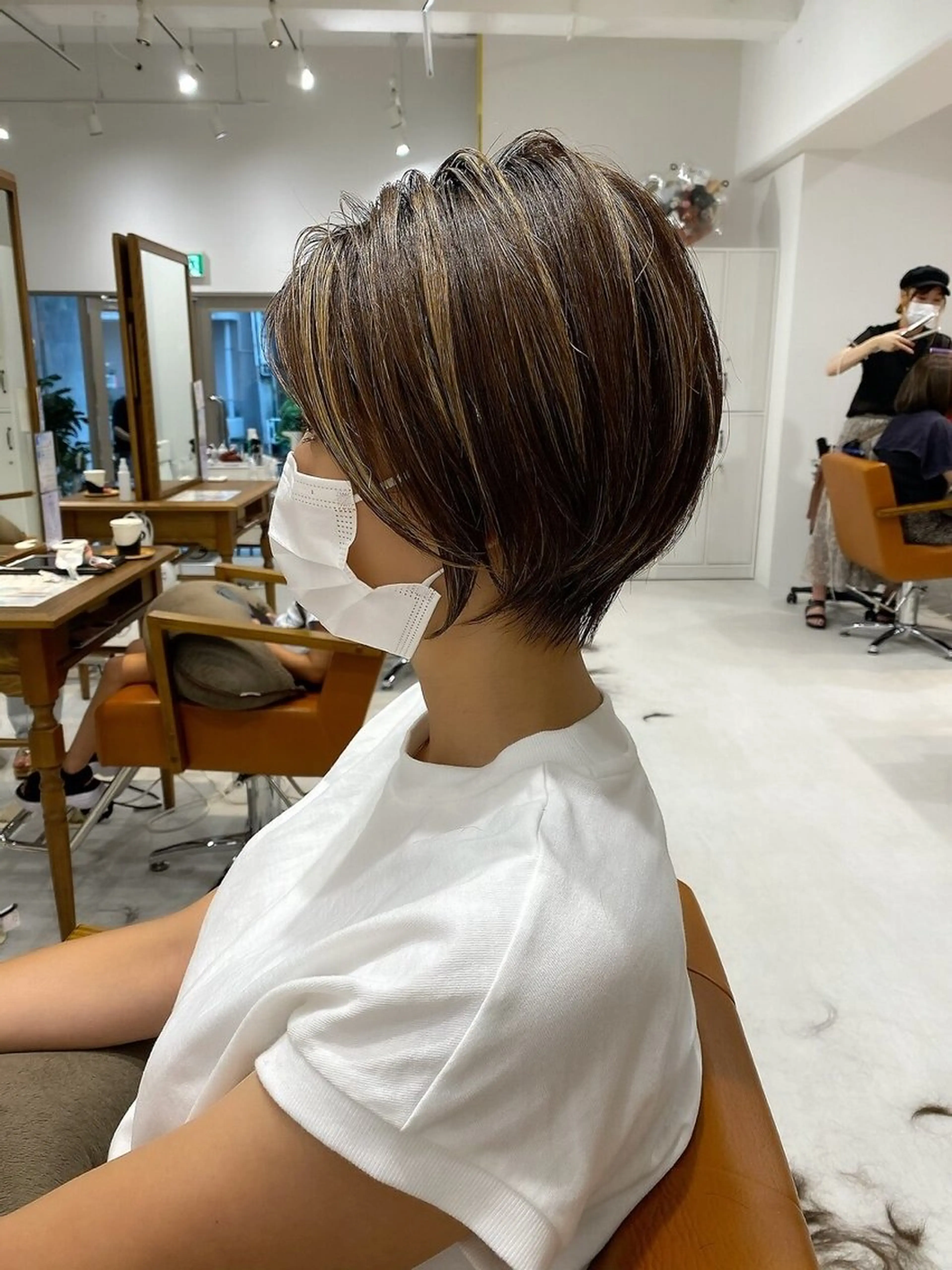 ショート 佐々木 玲のヘアスタイル