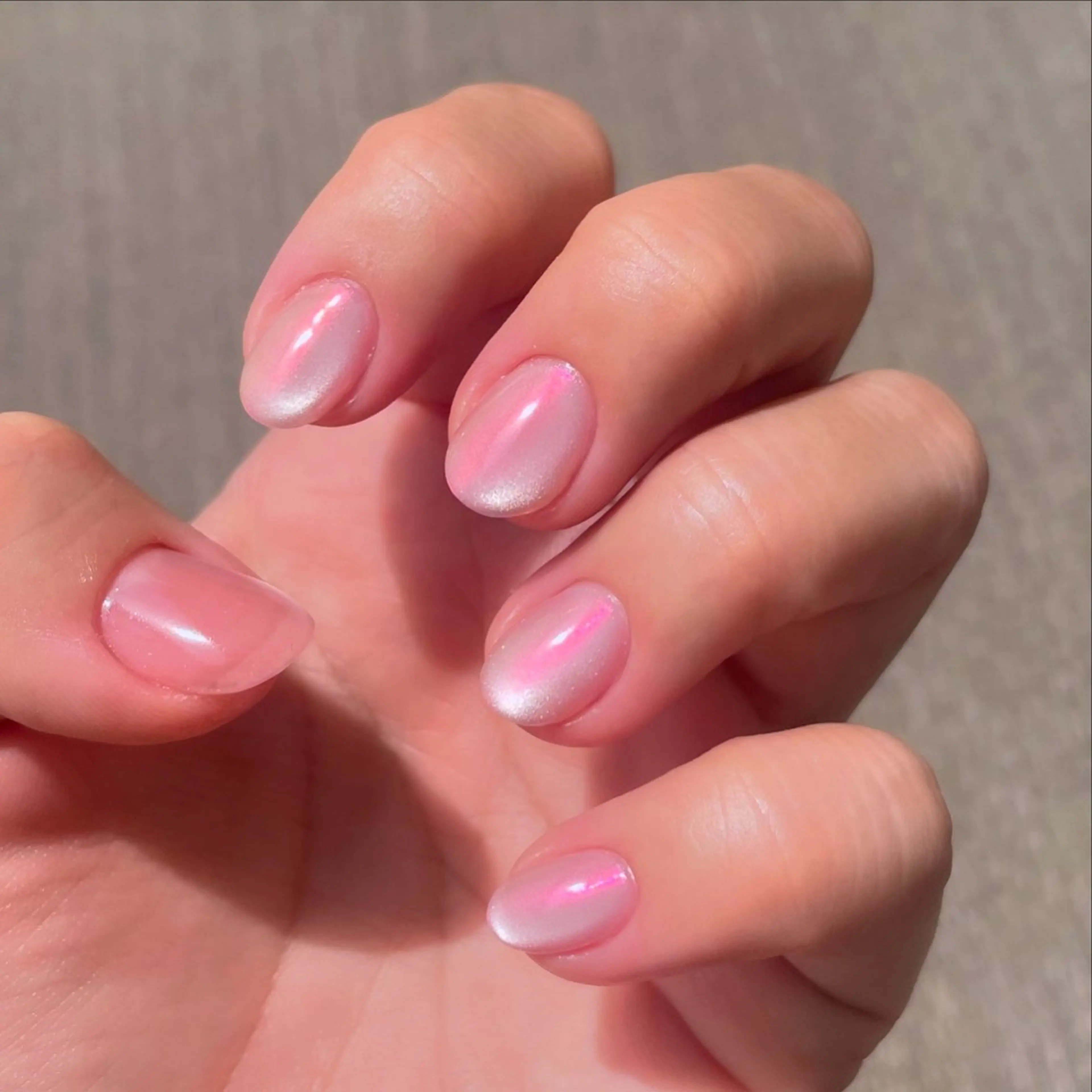 ネイル Rika🌼 シンプル•マグネットのネイルデザイン