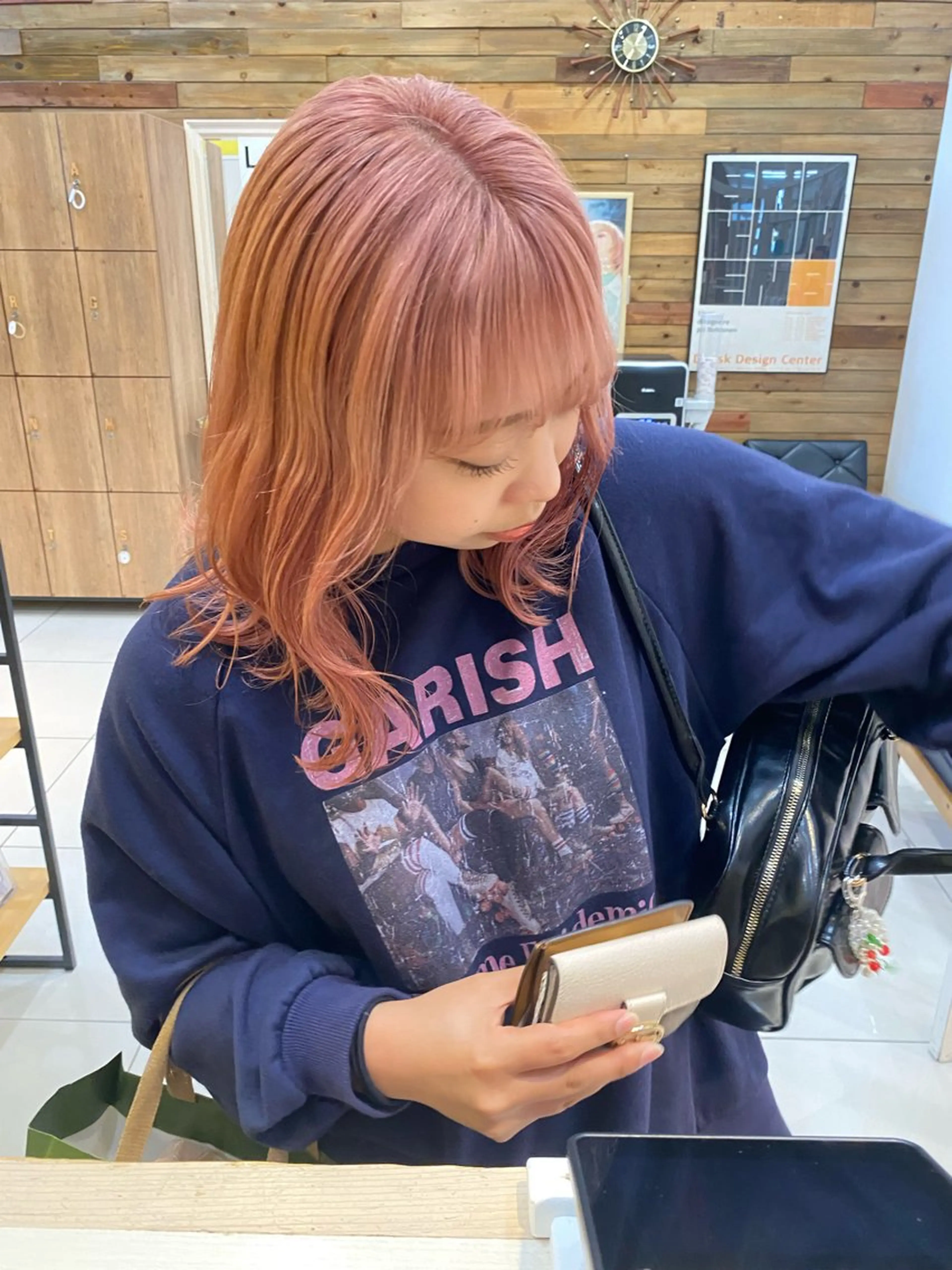 ミディアム カラー riho/ブリーチ/ デザインカラー/辻堂のヘアスタイル